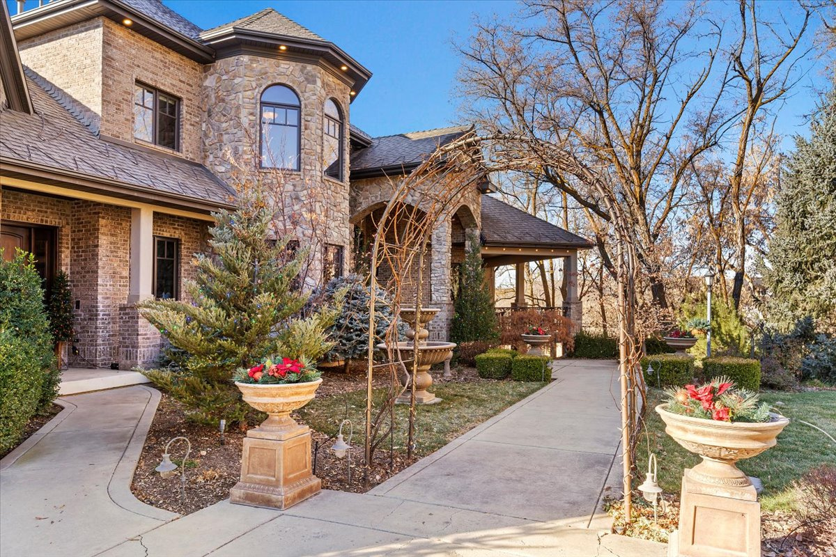 main property photo 10