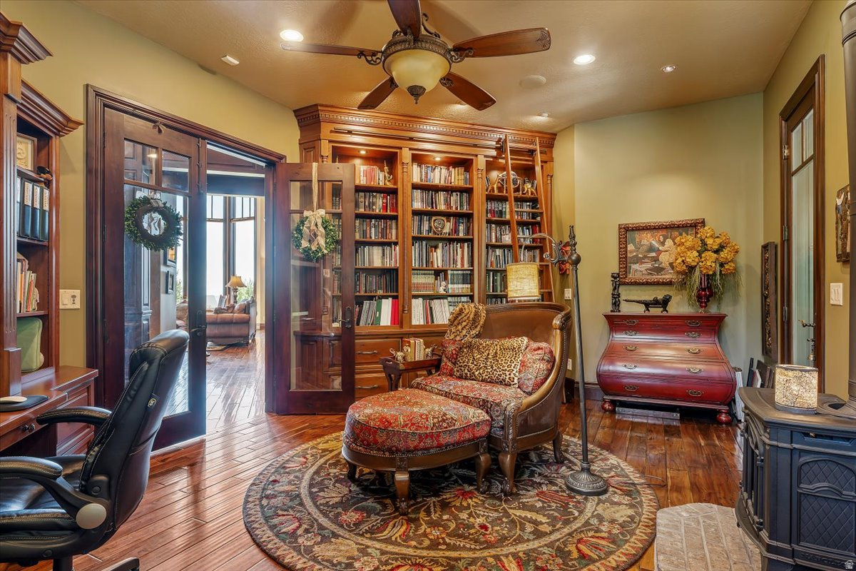 main property photo 33