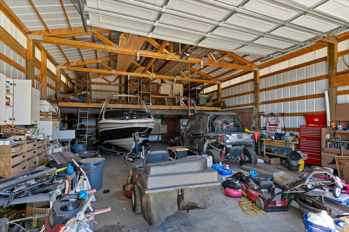 main property photo 89