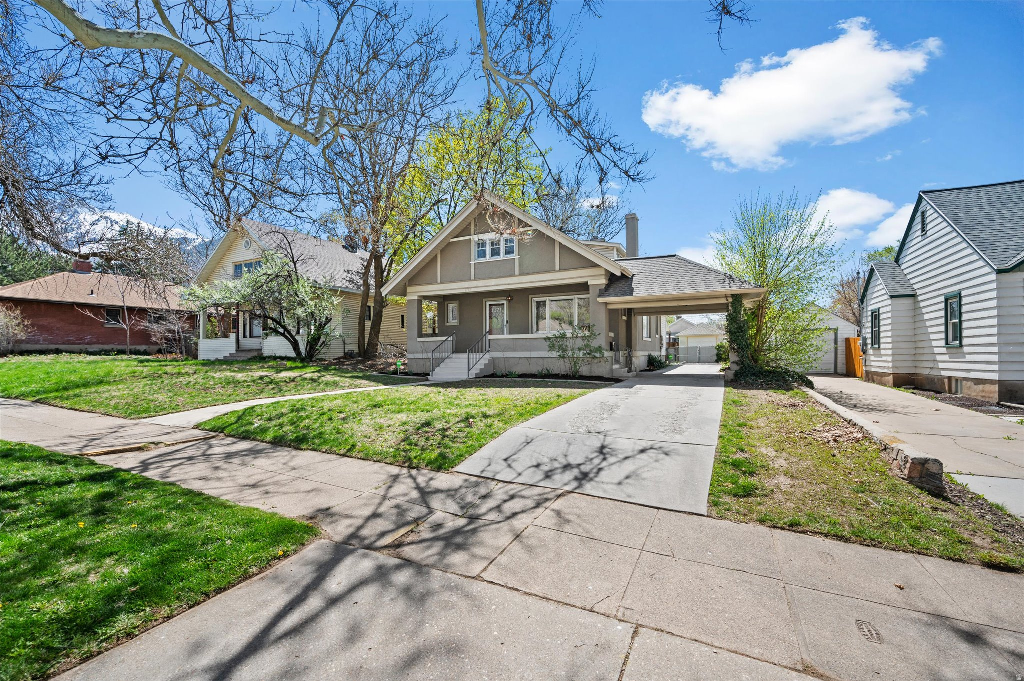 main property photo 0