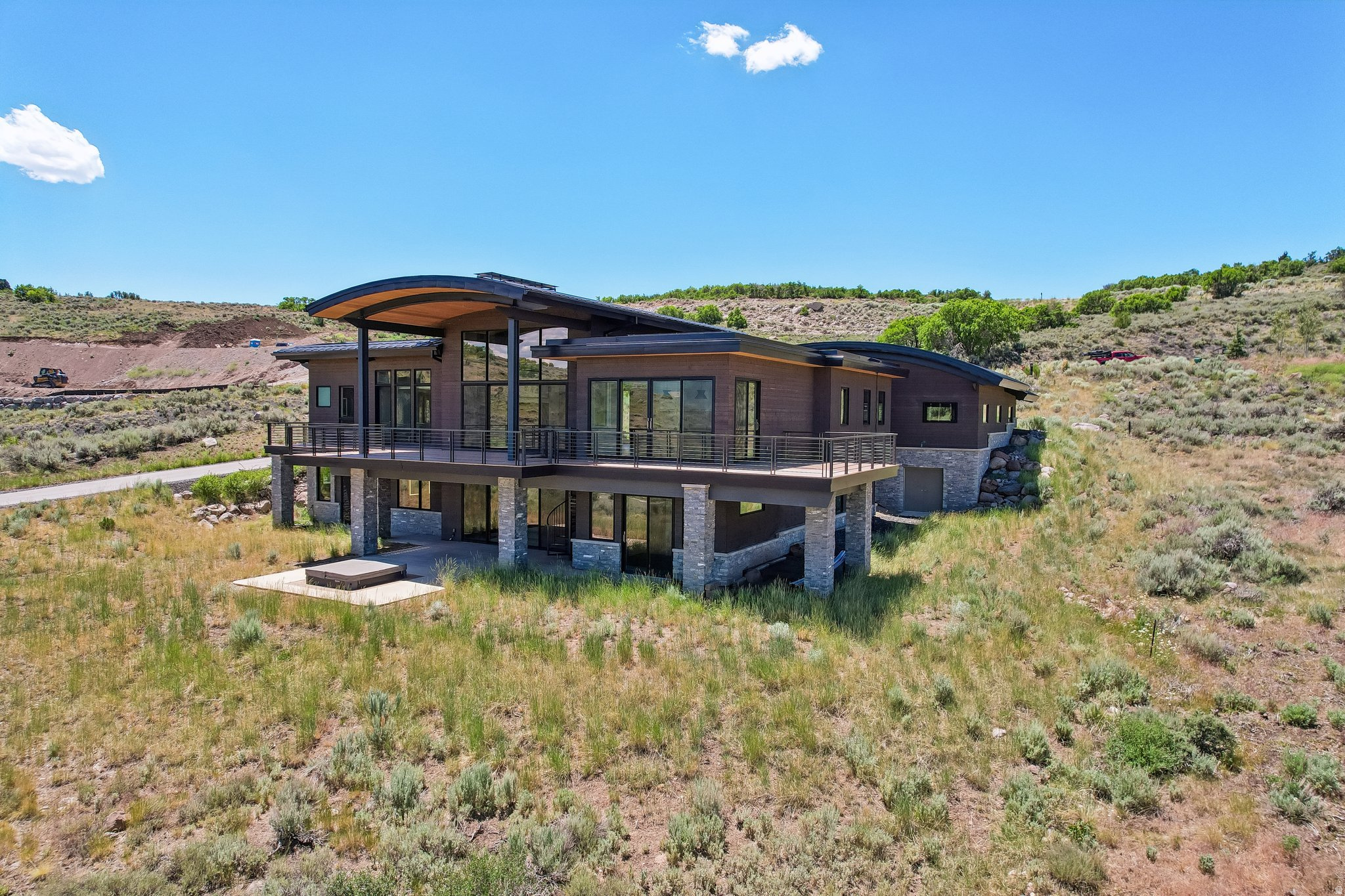 main property photo 0