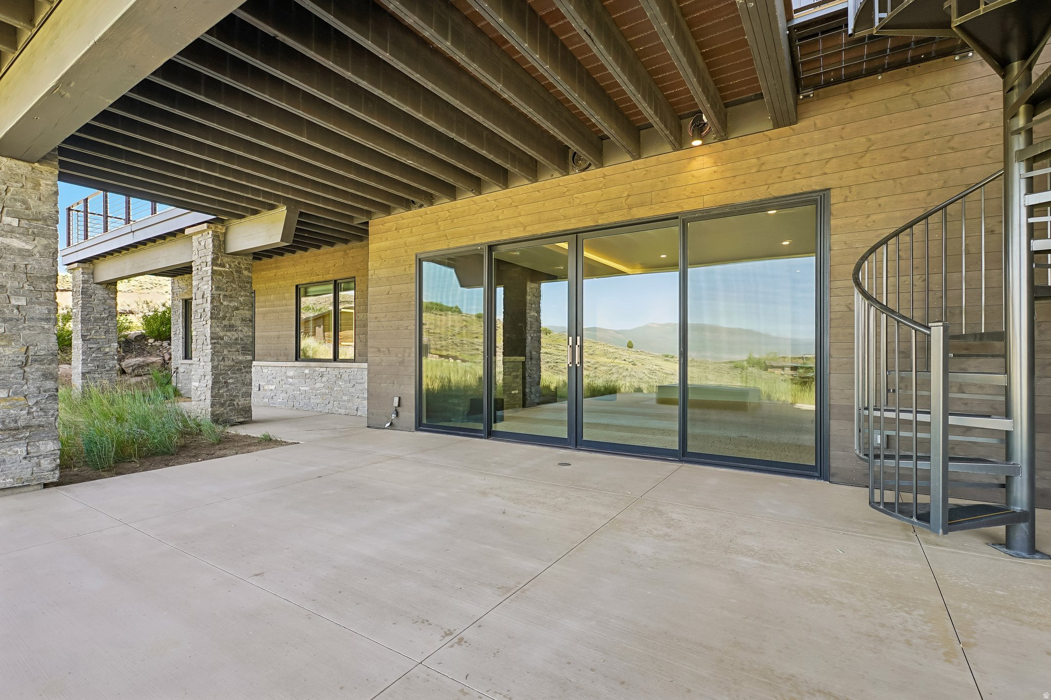 main property photo 68