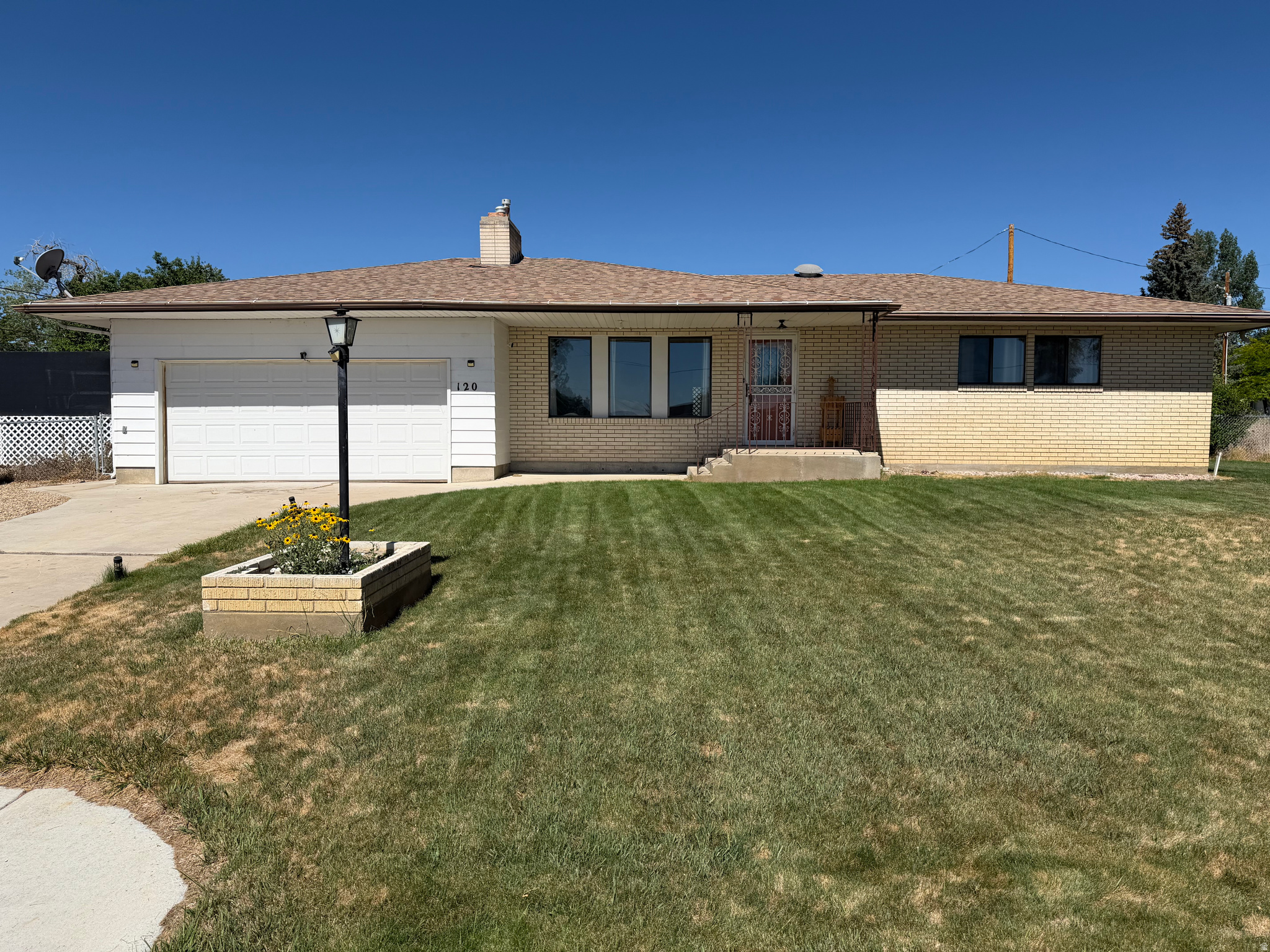 main property photo 0