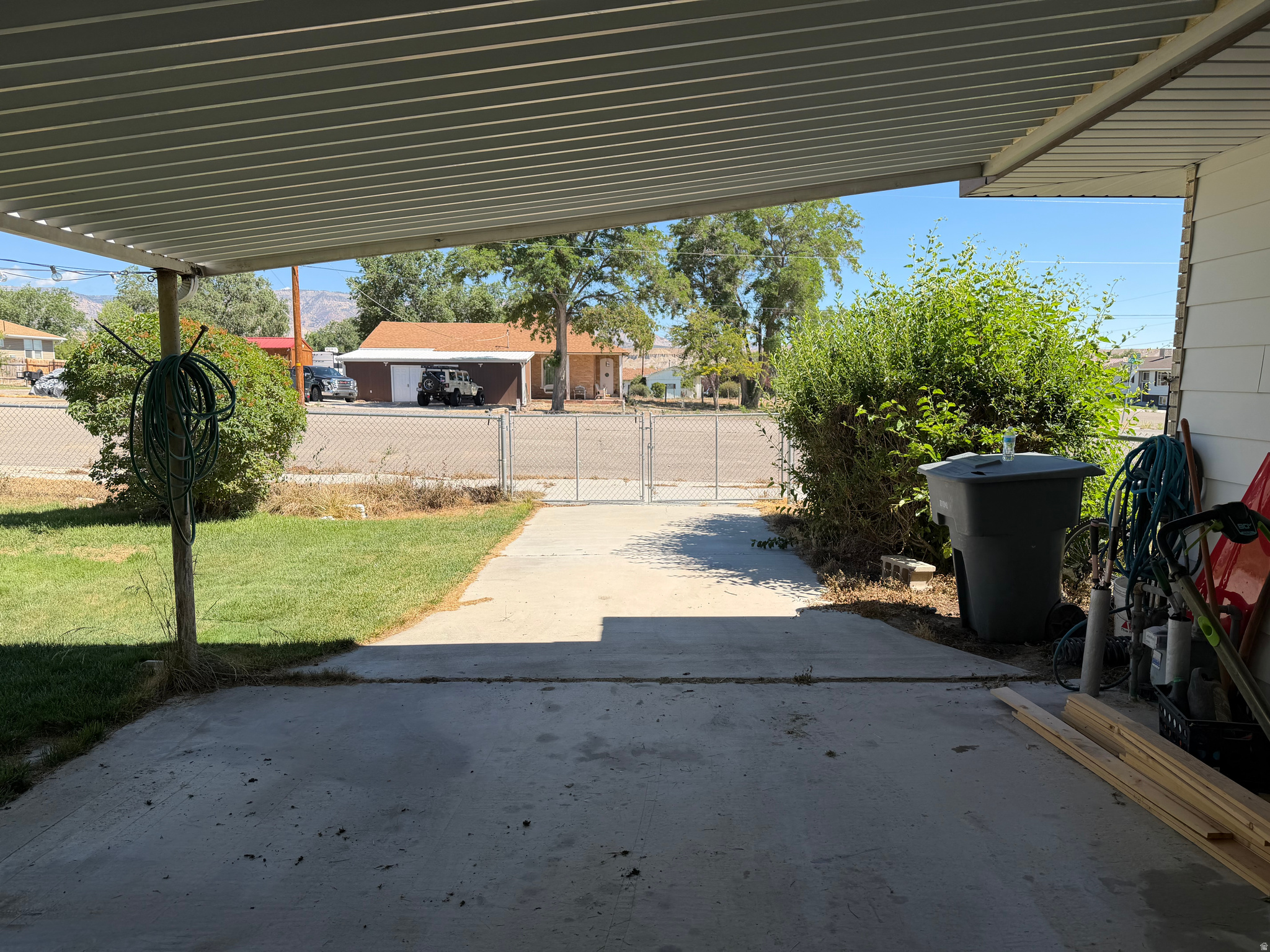 main property photo 26
