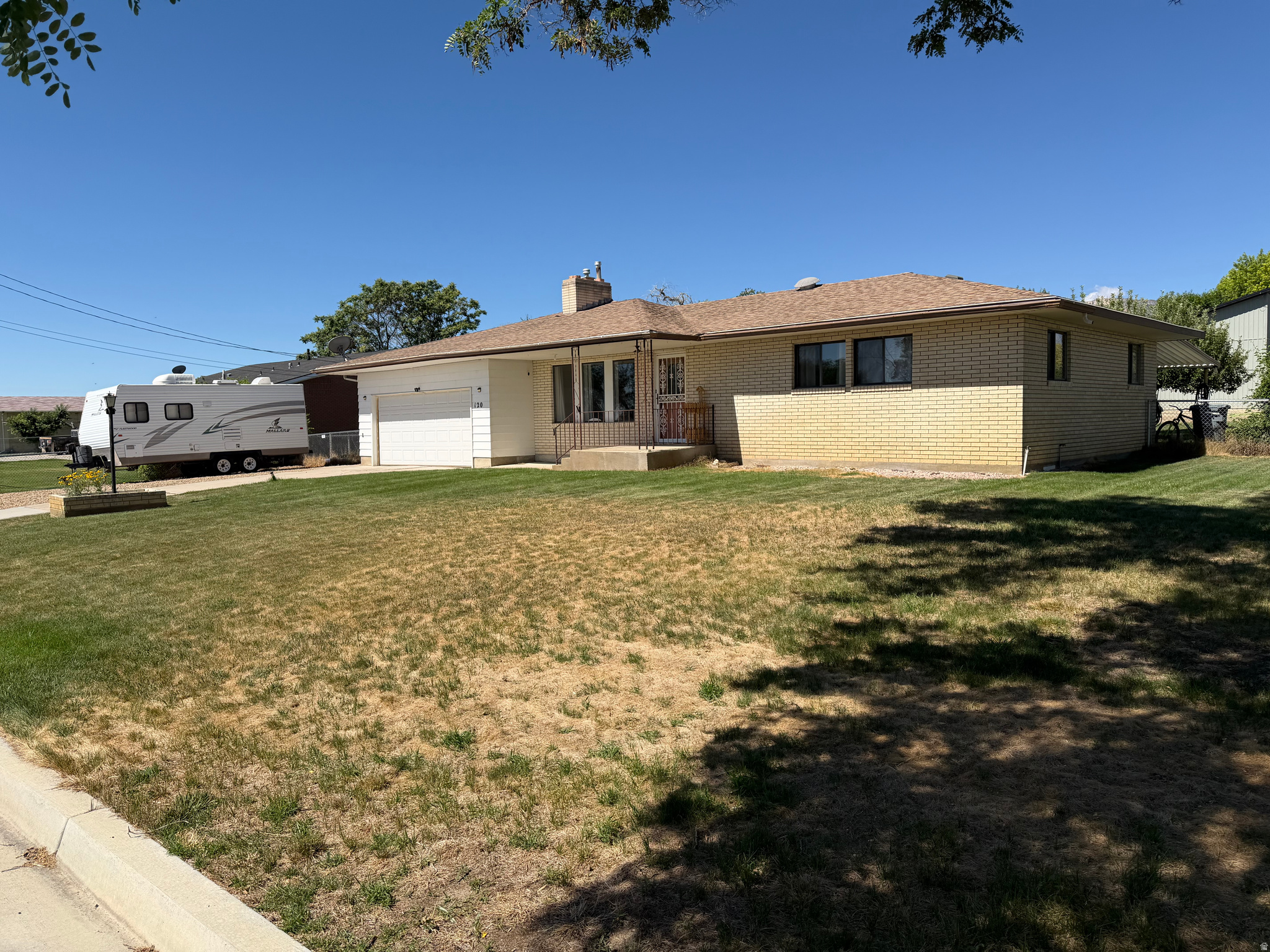main property photo 27