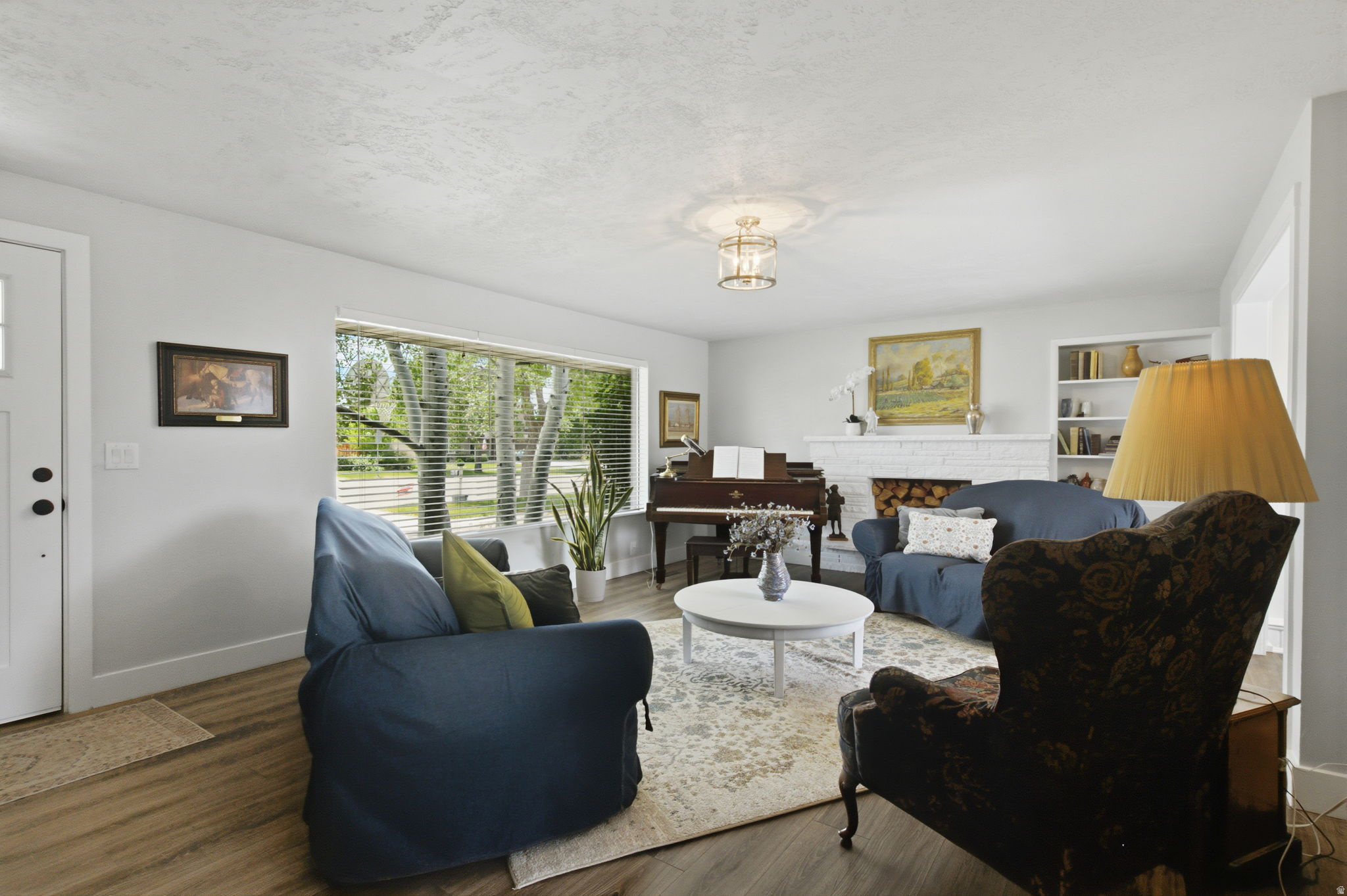 main property photo 9