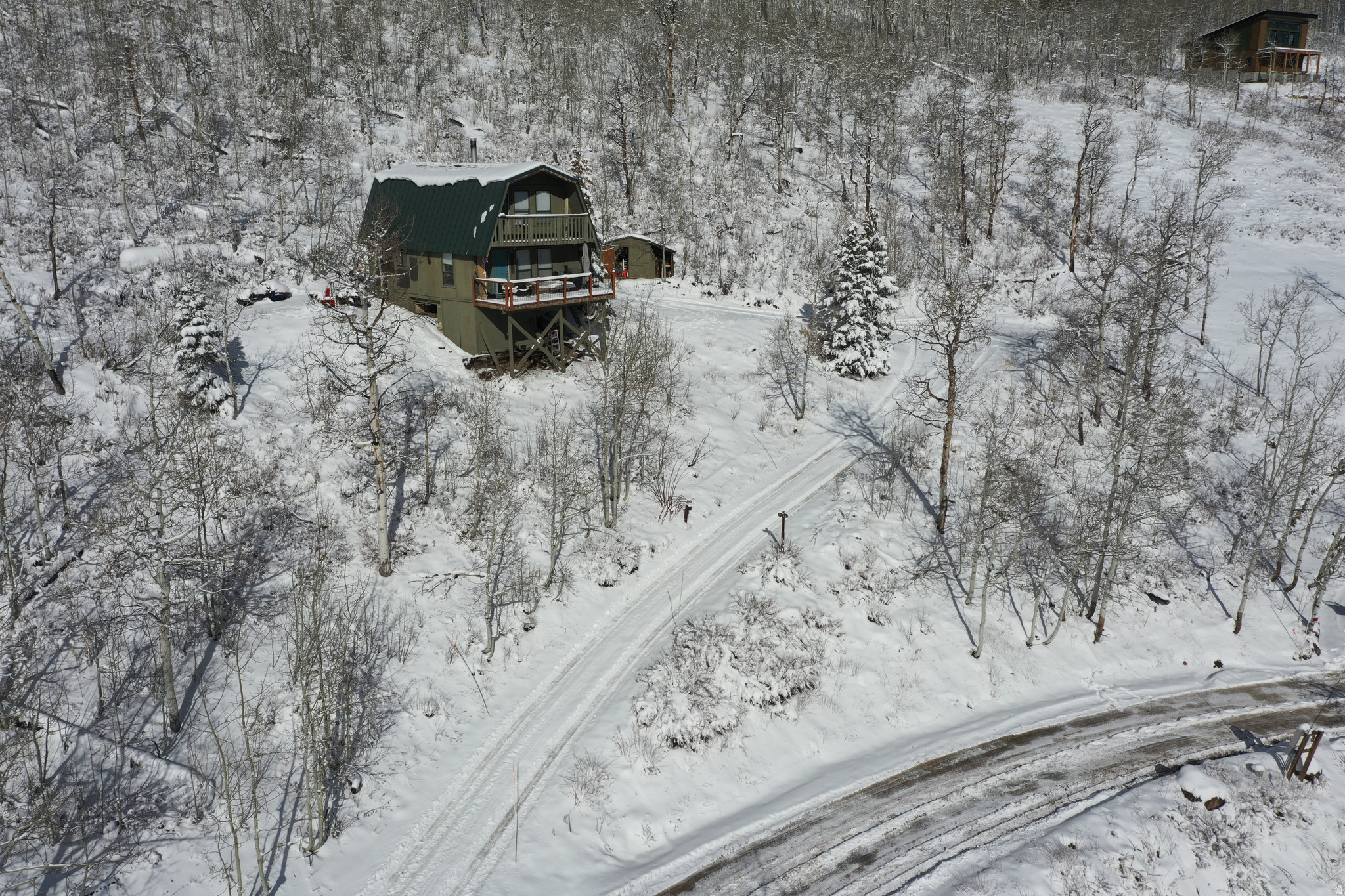 main property photo 32
