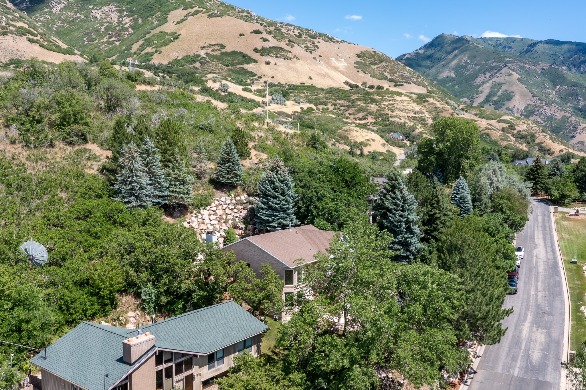 main property photo 34