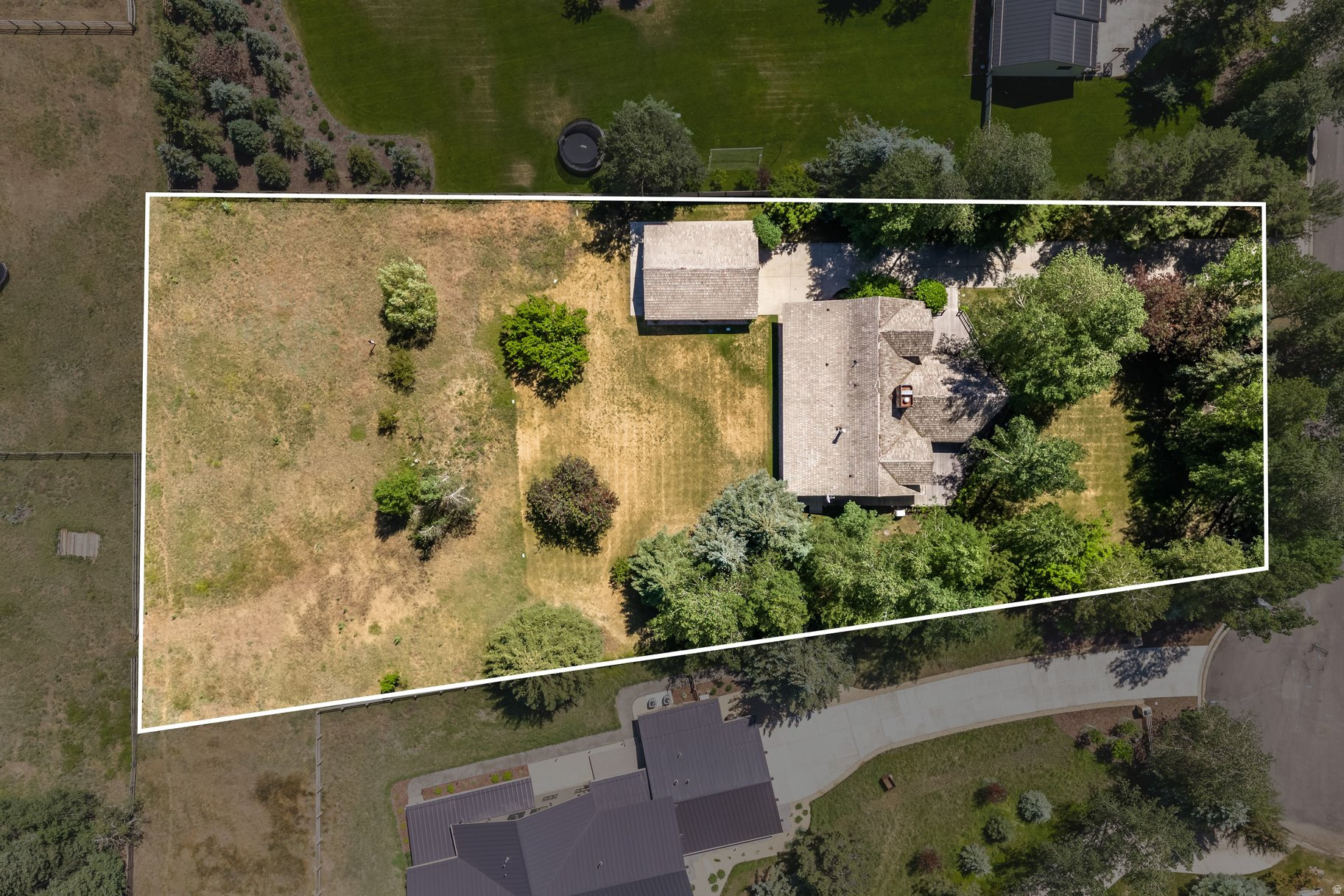 main property photo 86