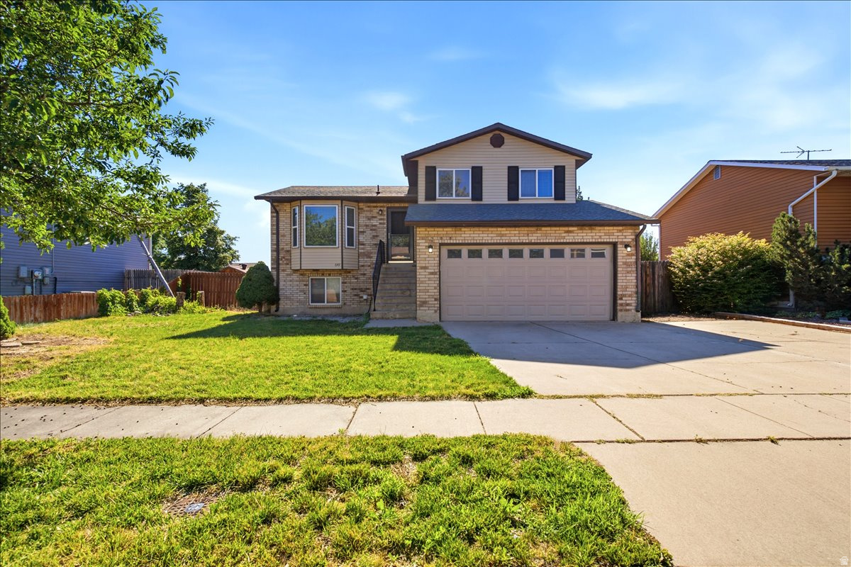 main property photo 0