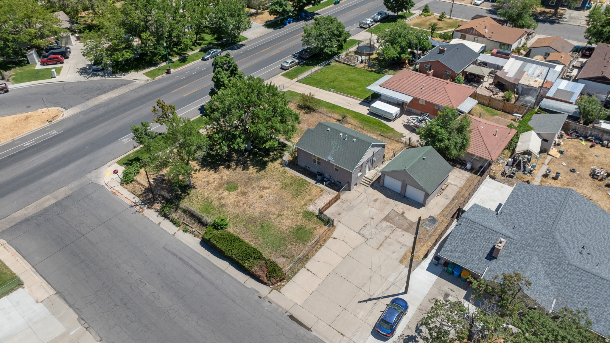 main property photo 34