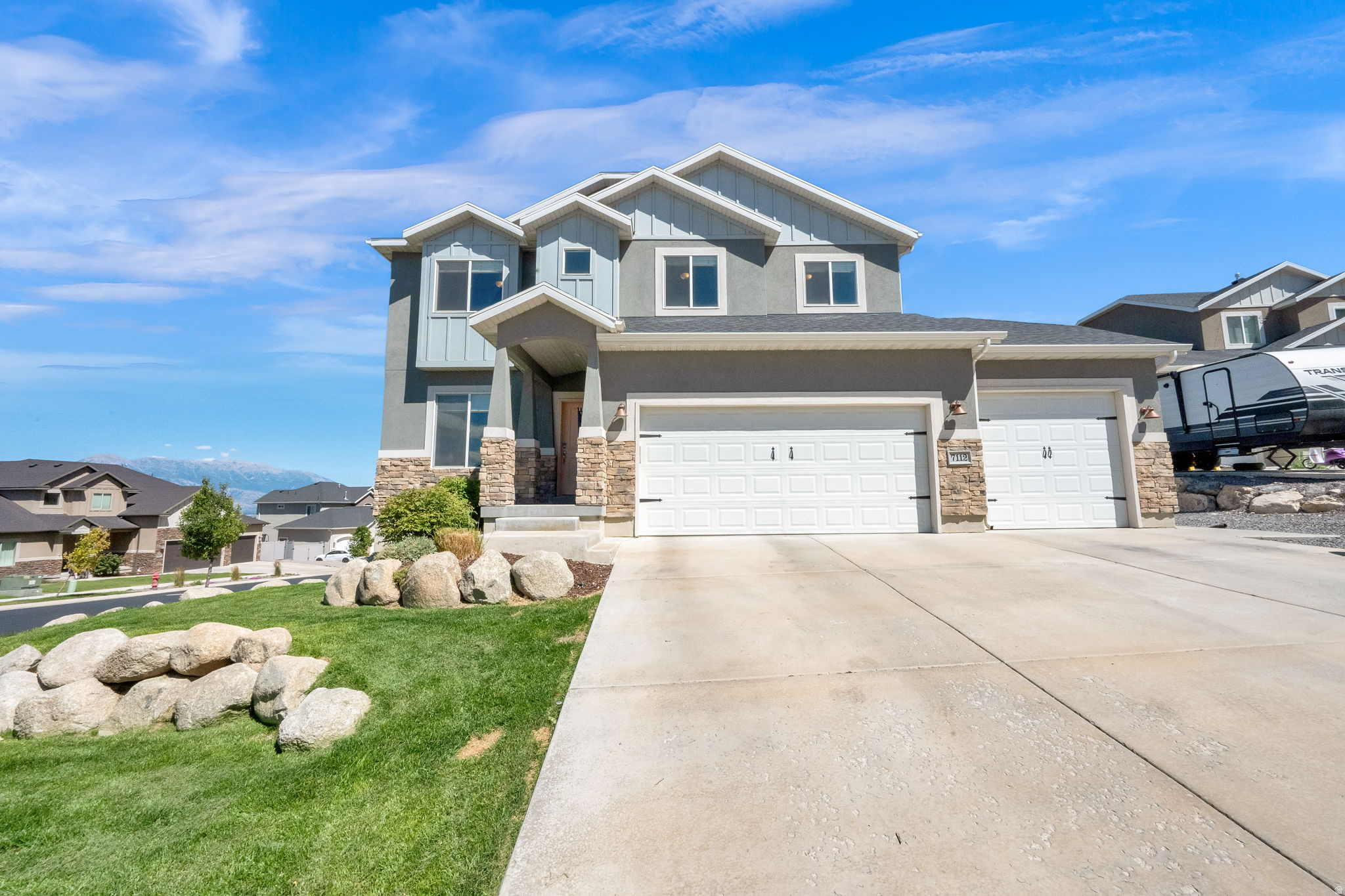 main property photo 0