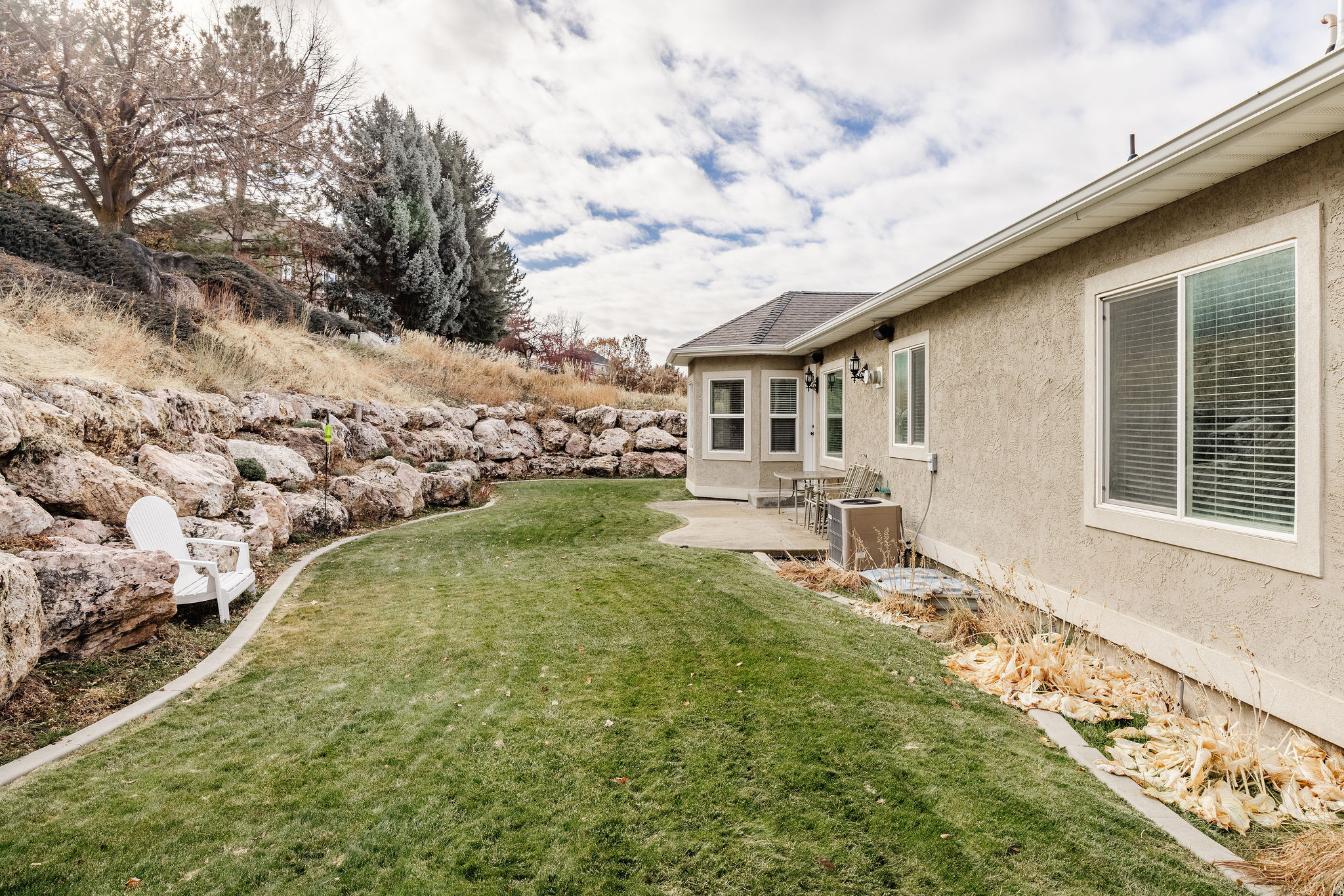 main property photo 7