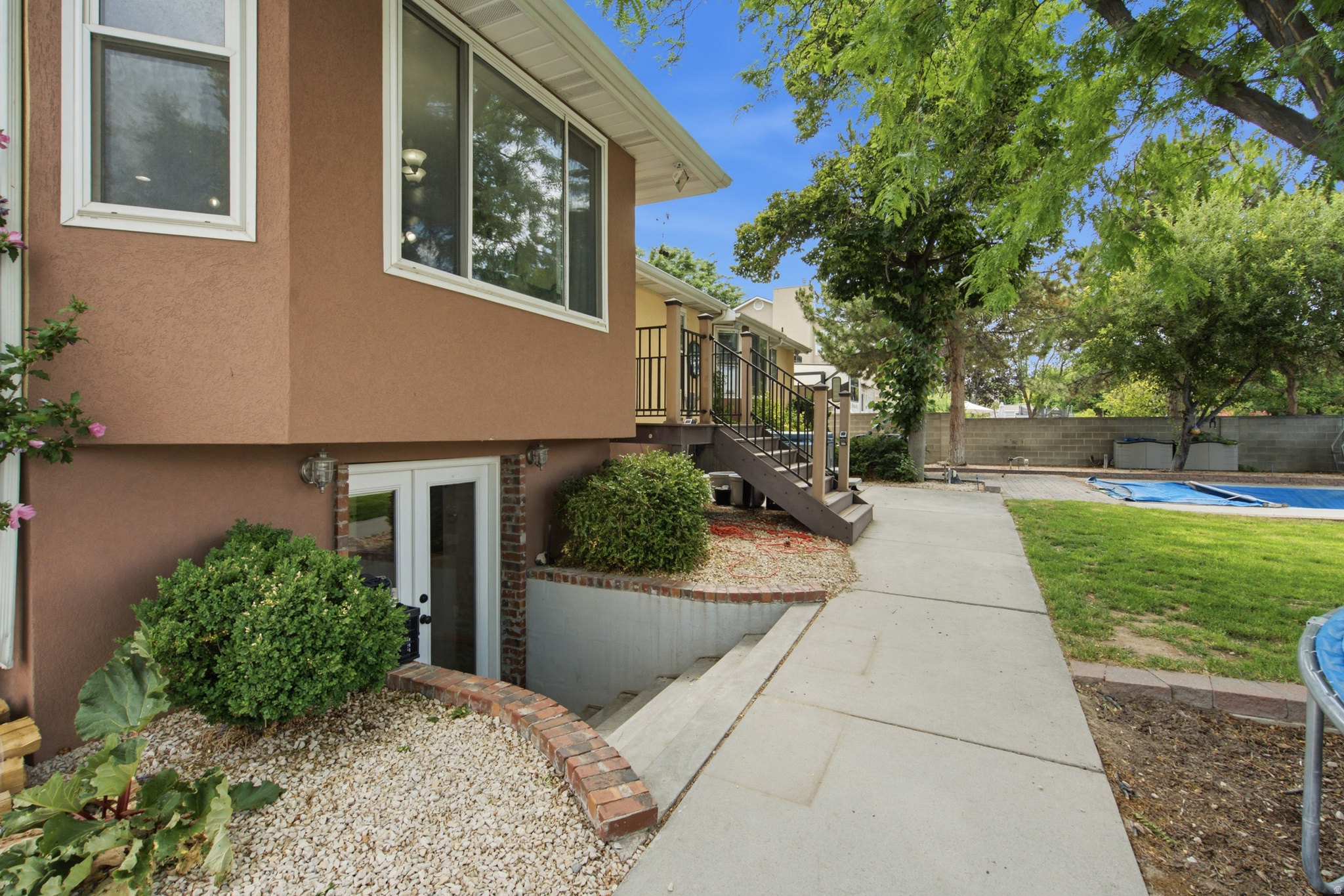 main property photo 46