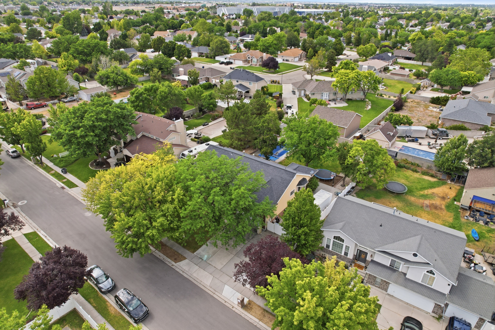main property photo 50