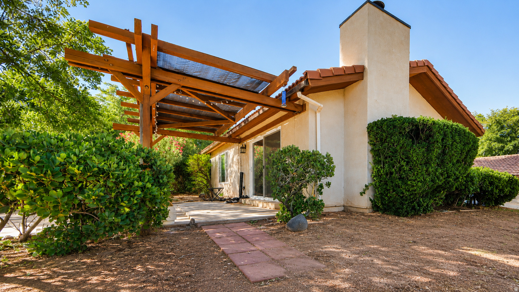 main property photo 0