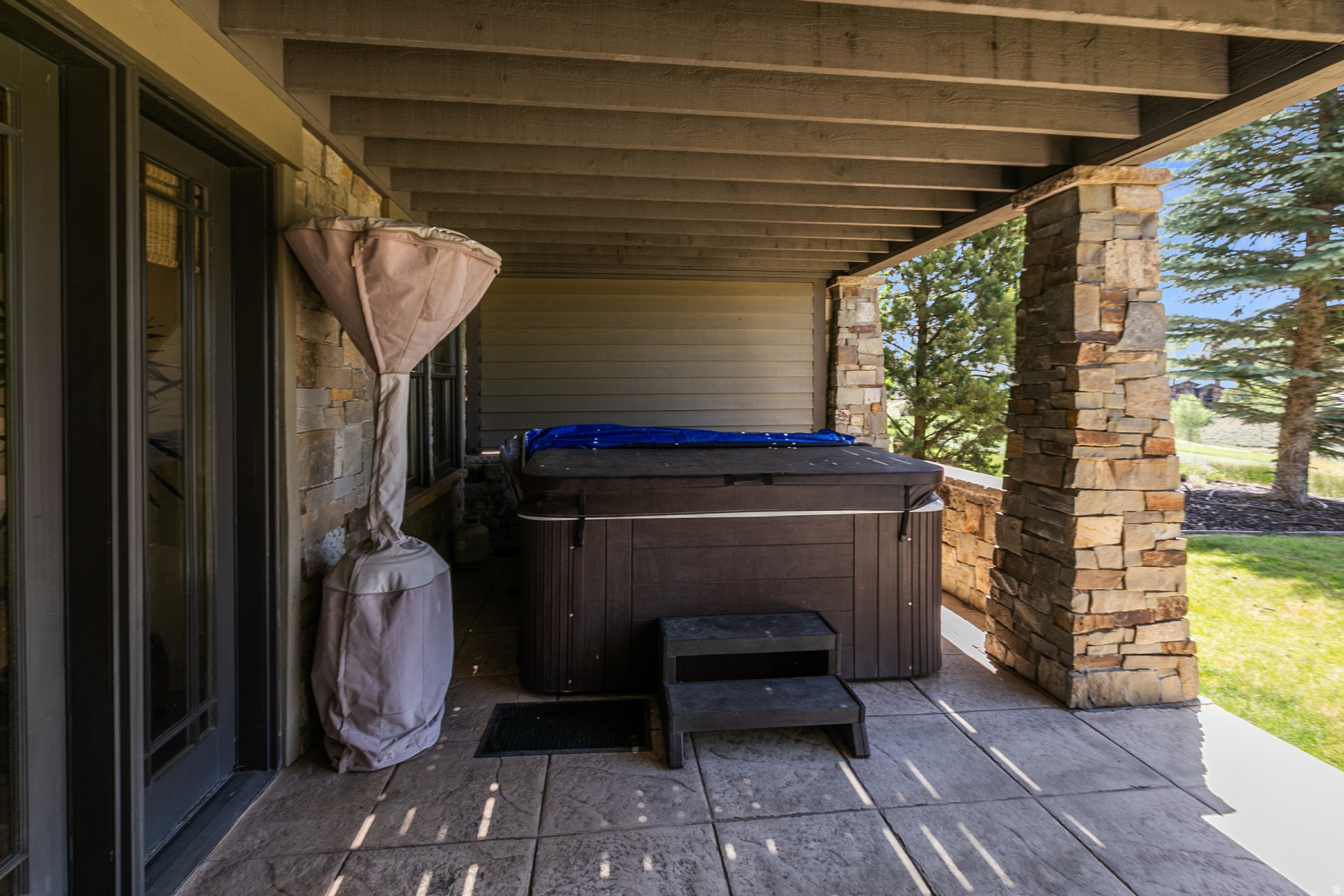 main property photo 46