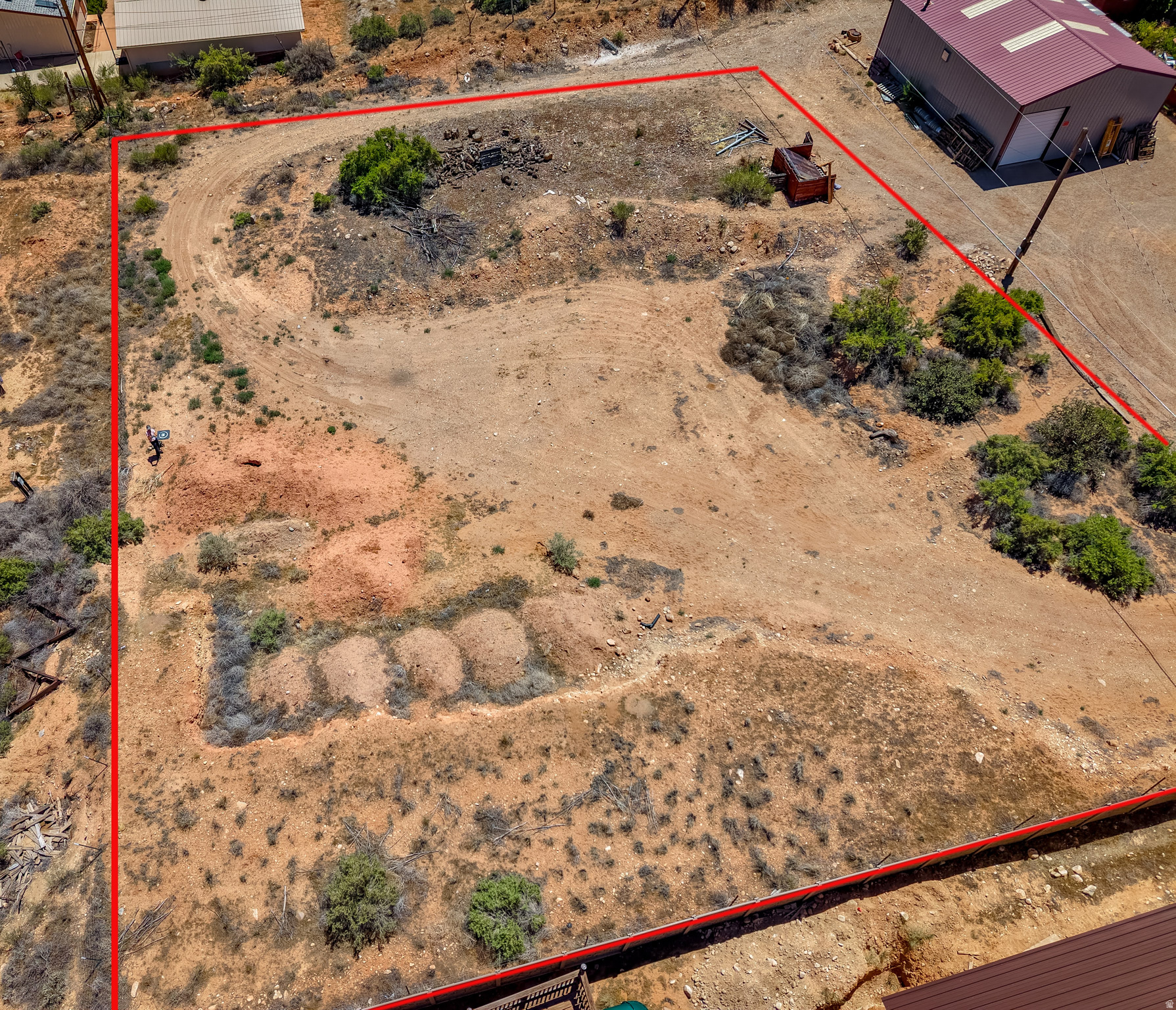 main property photo 14