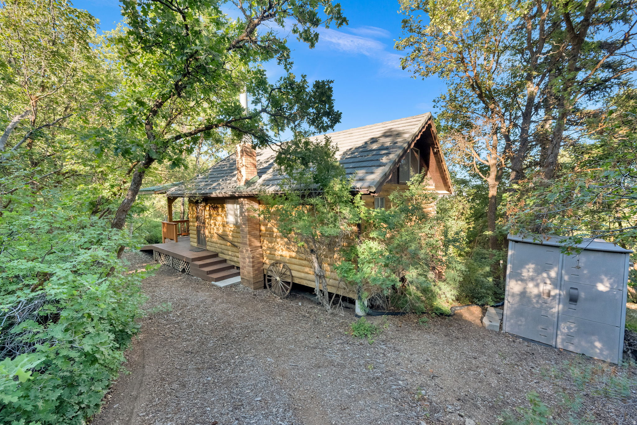 main property photo 13