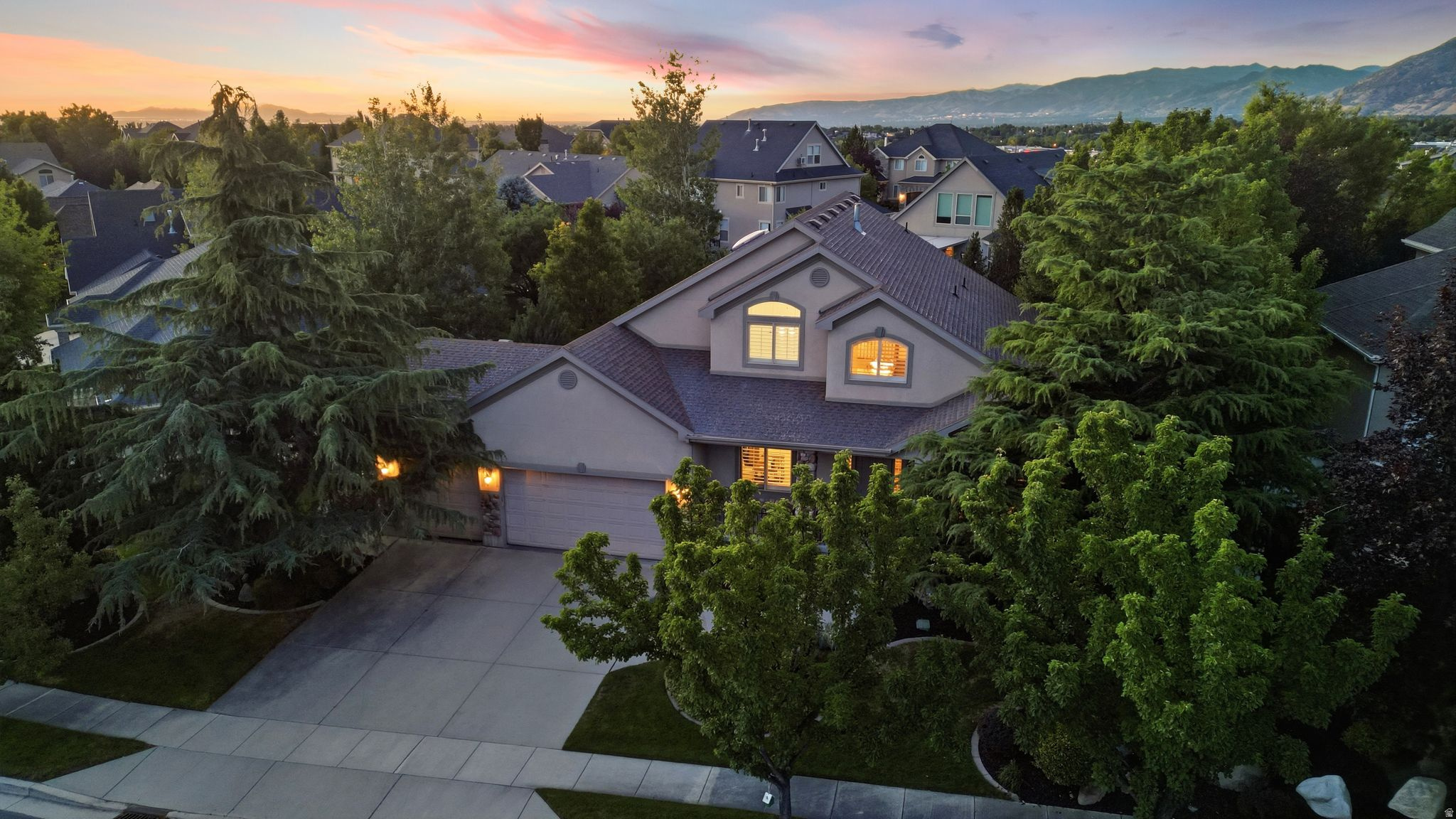 main property photo 0