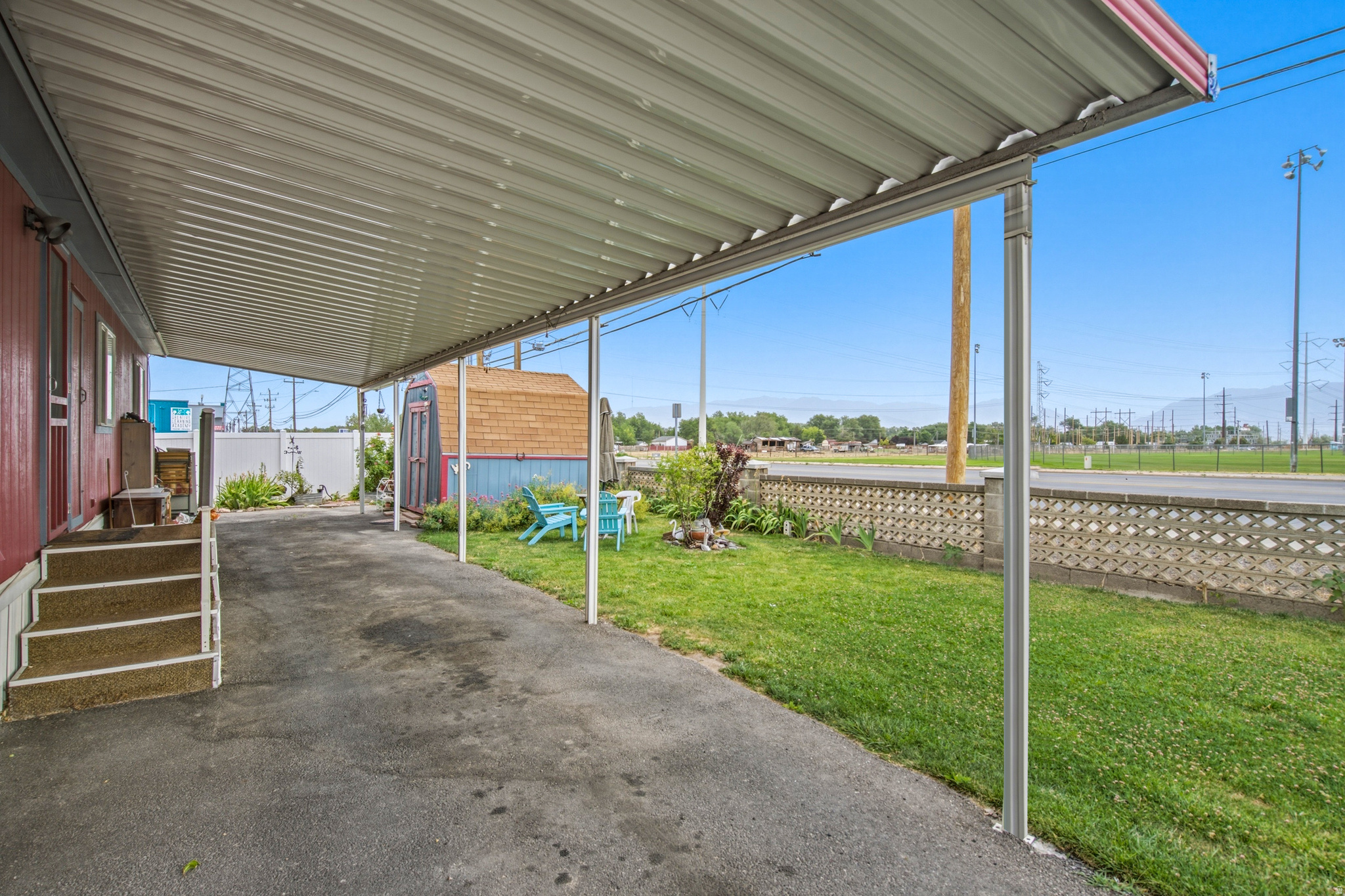 main property photo 16
