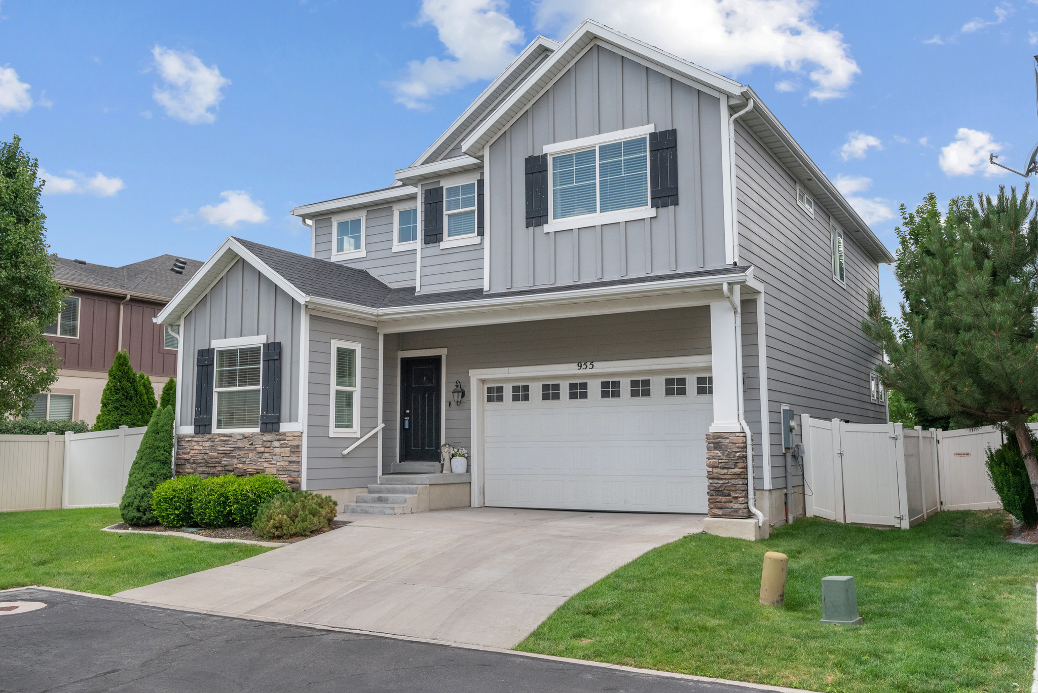 main property photo 0