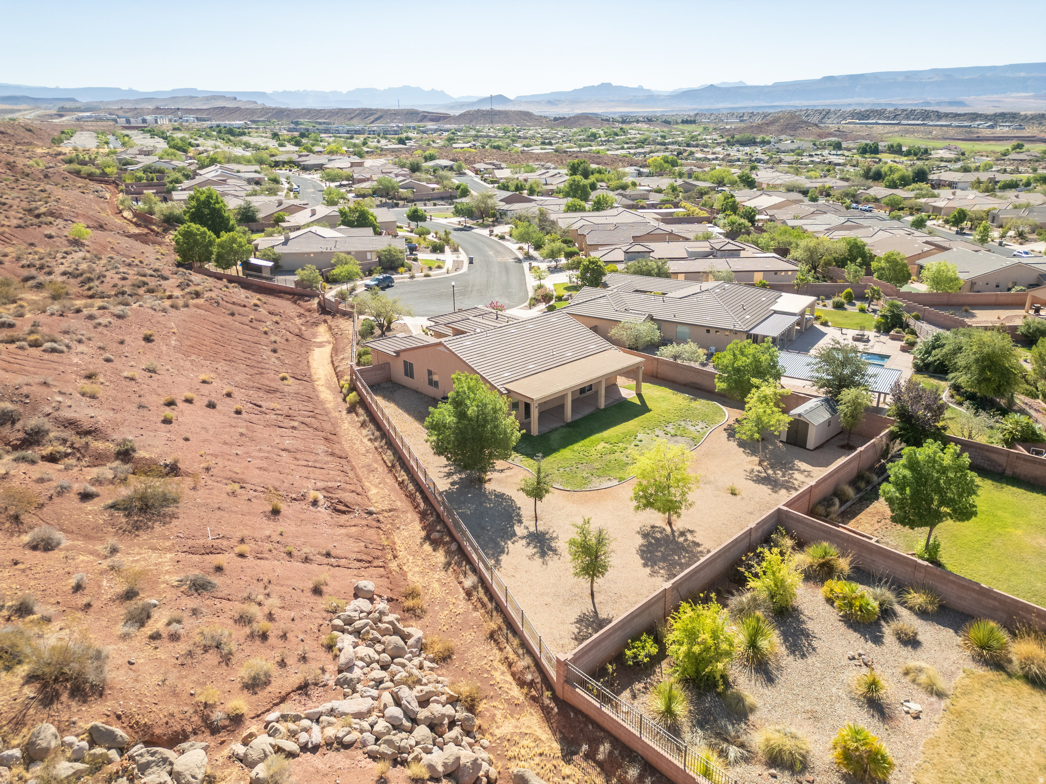 main property photo 32