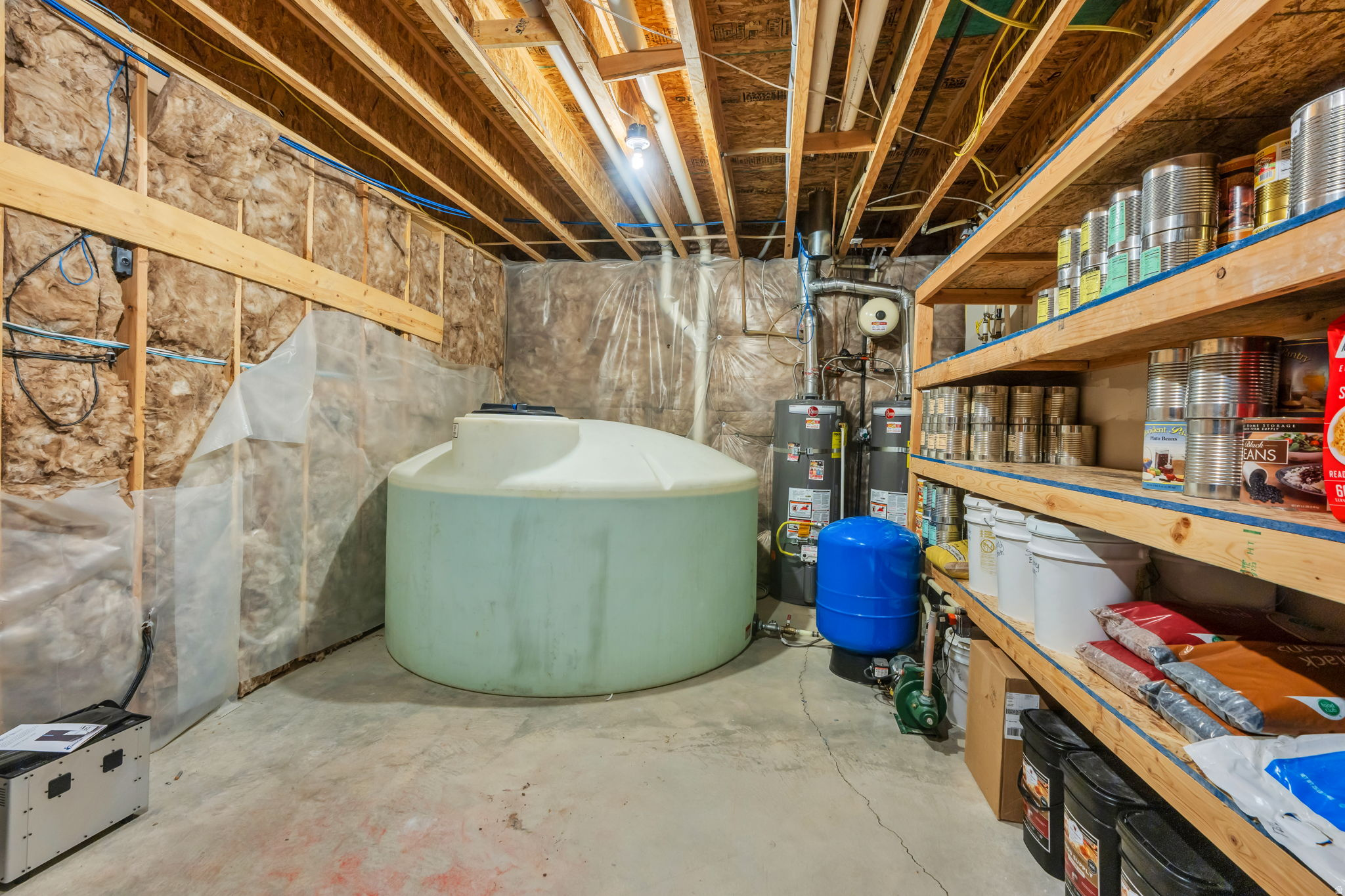 main property photo 45