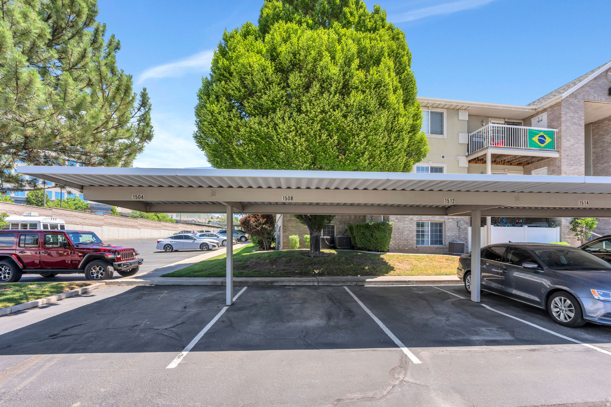 main property photo 22
