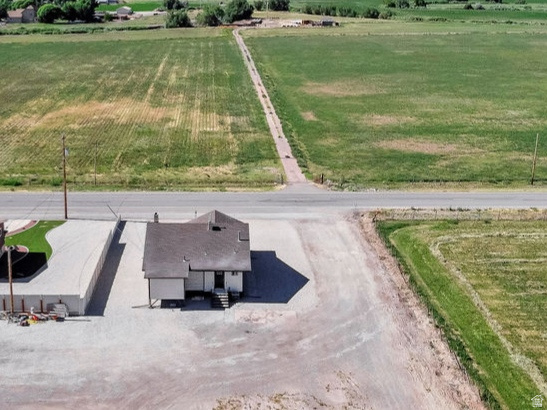 main property photo 32