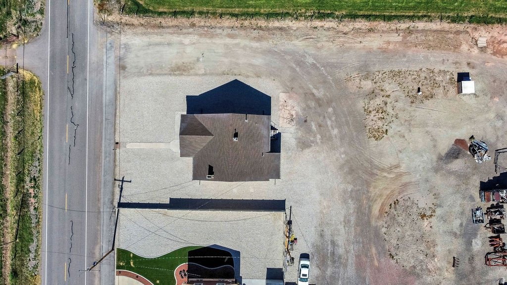 main property photo 33