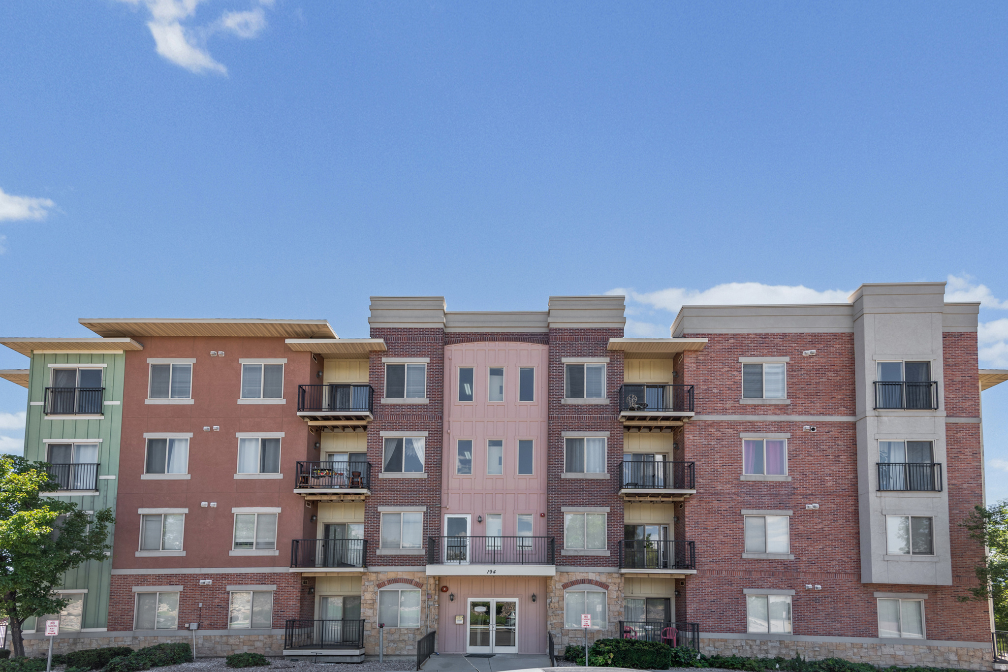main property photo 0