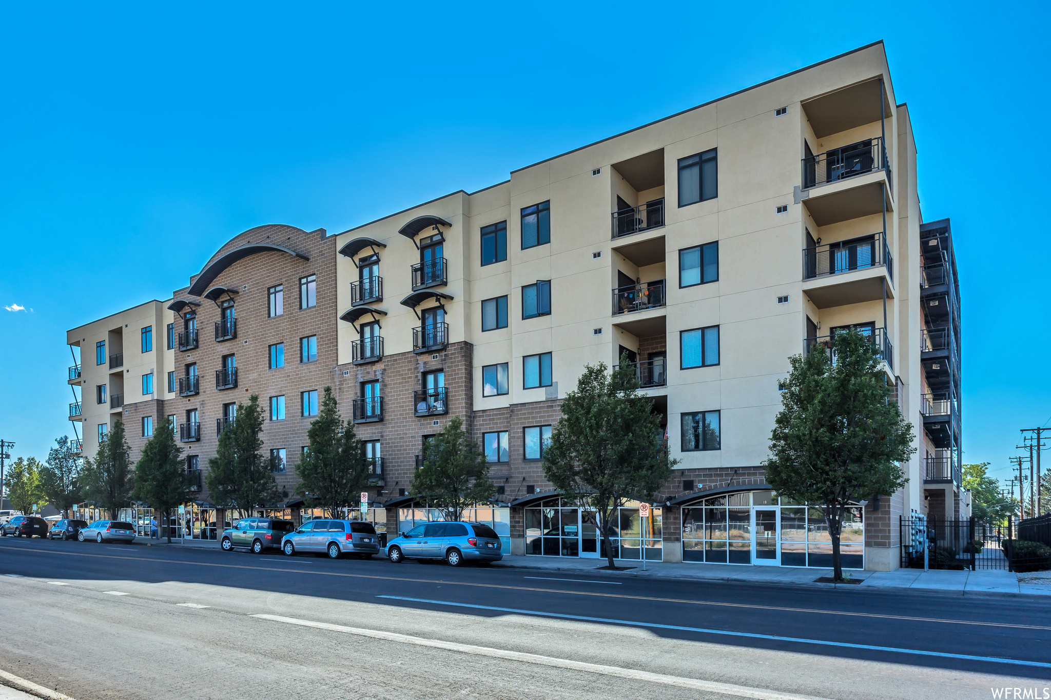 main property photo 0