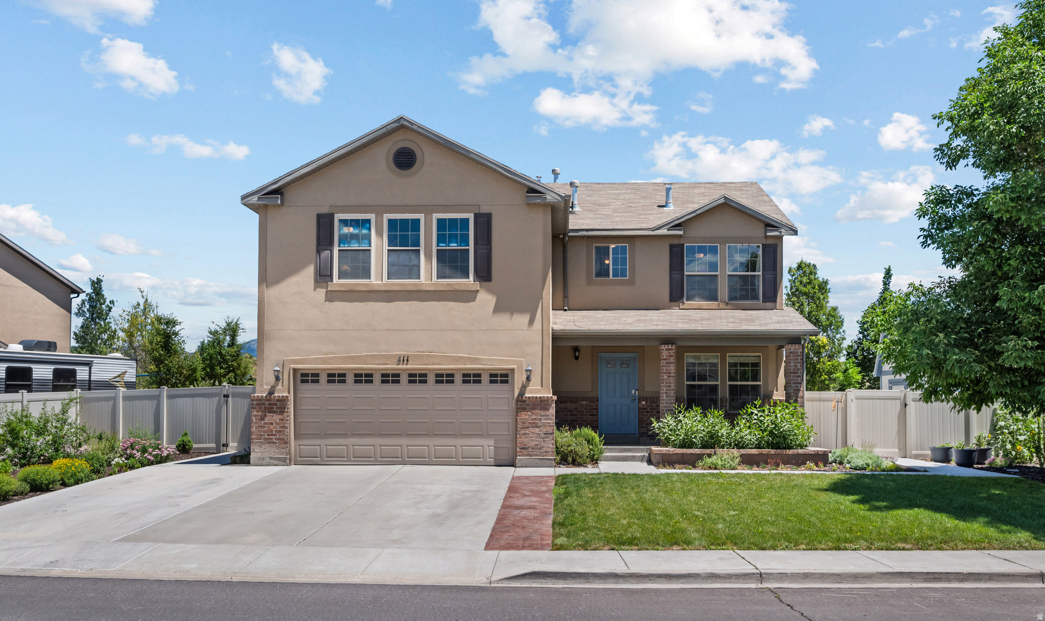 main property photo 0