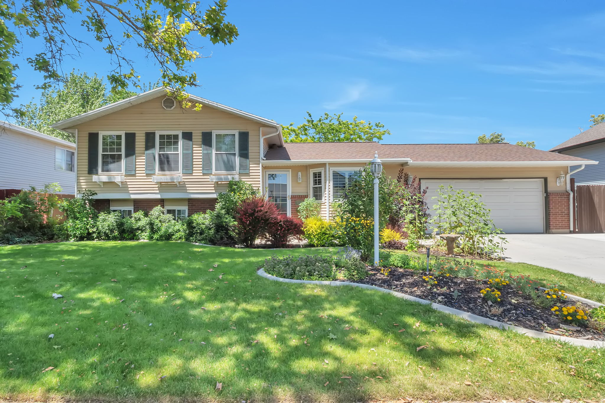 main property photo 0