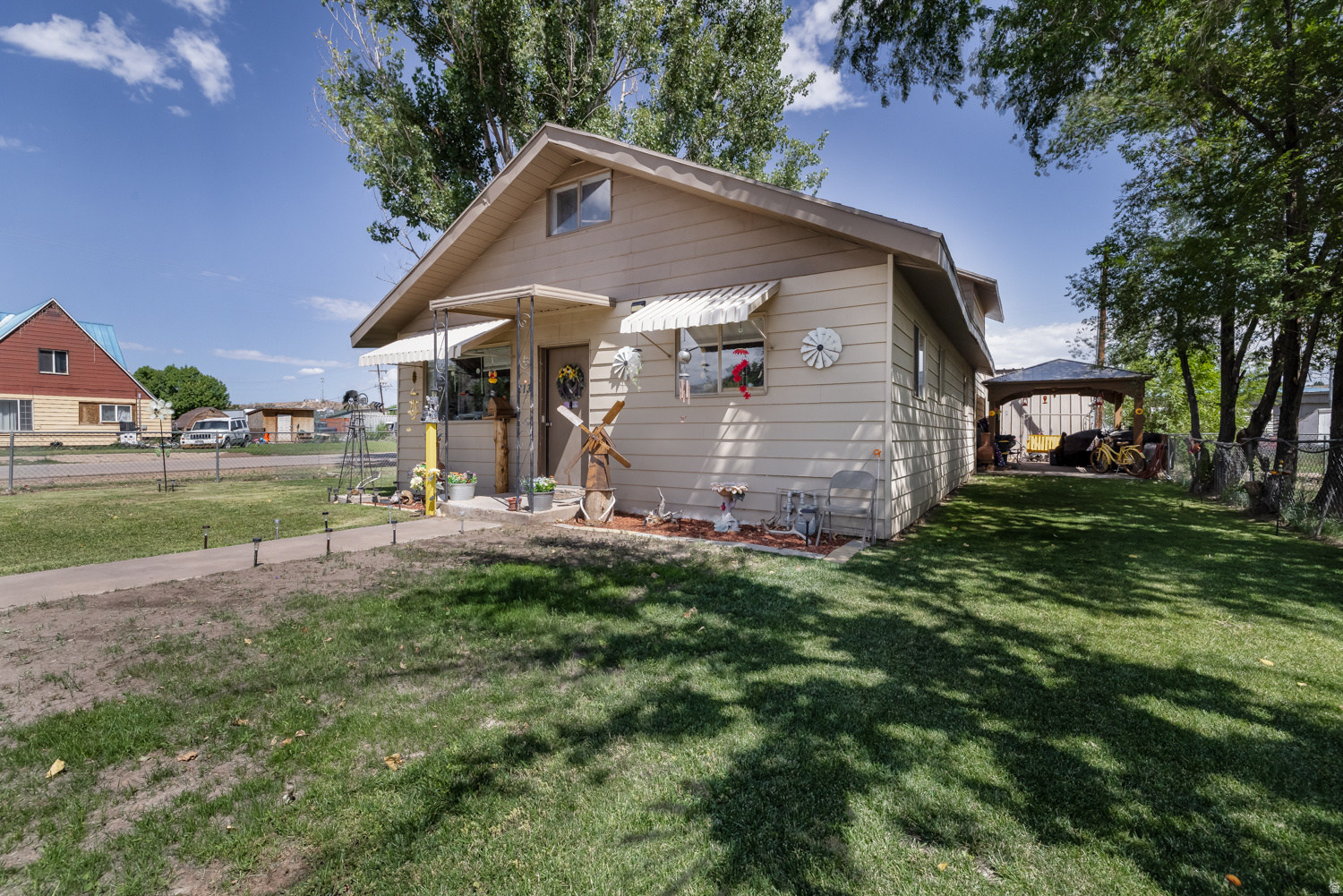 main property photo 0