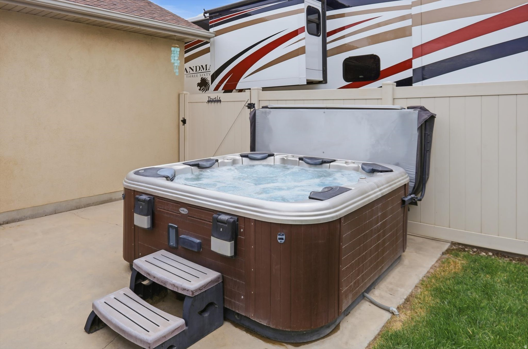 main property photo 54