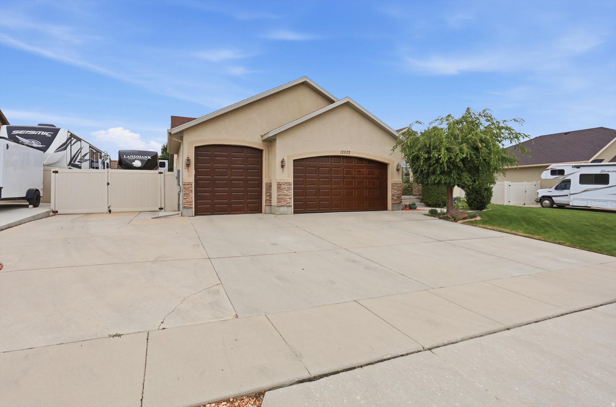 main property photo 58