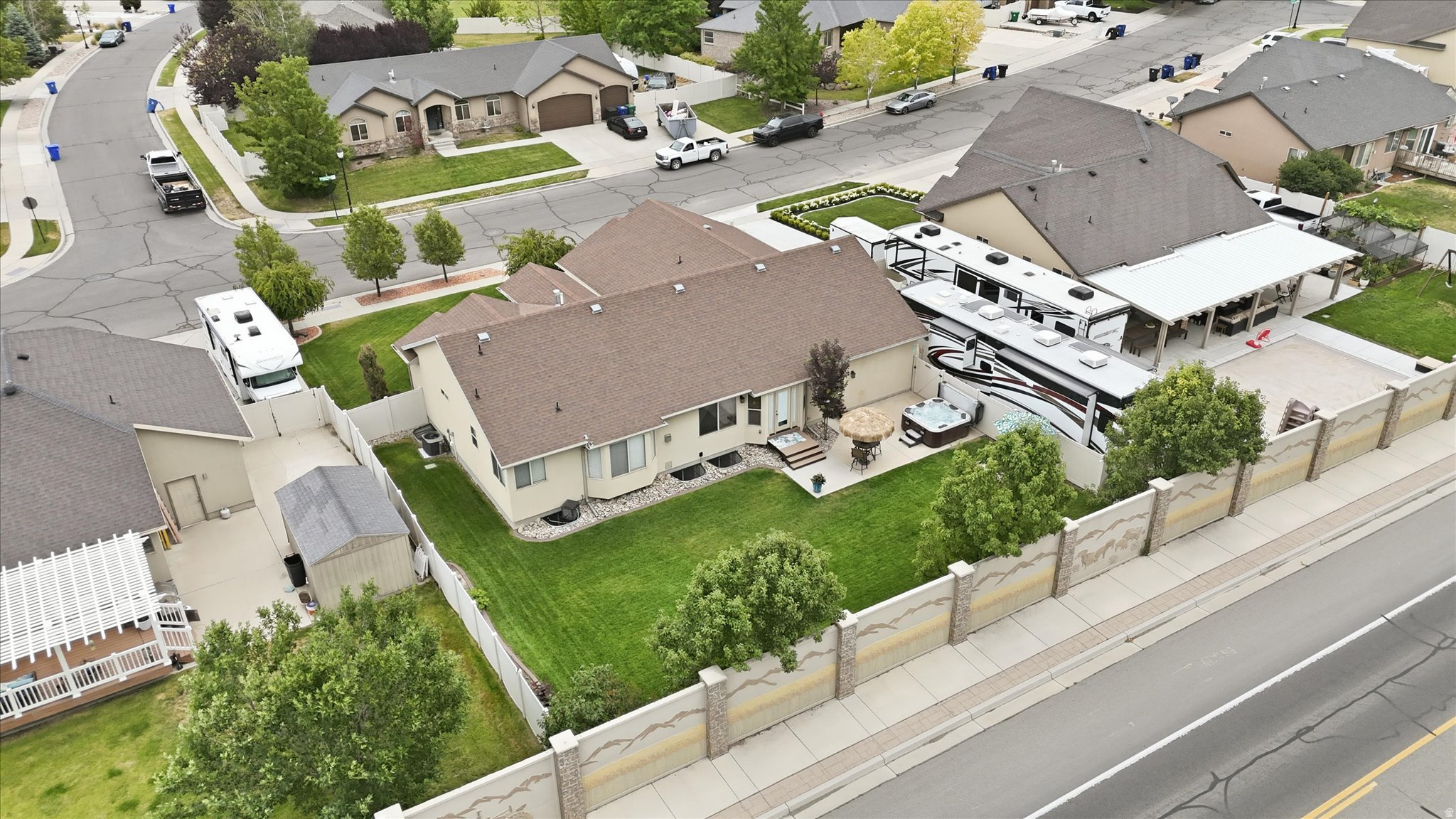 main property photo 70
