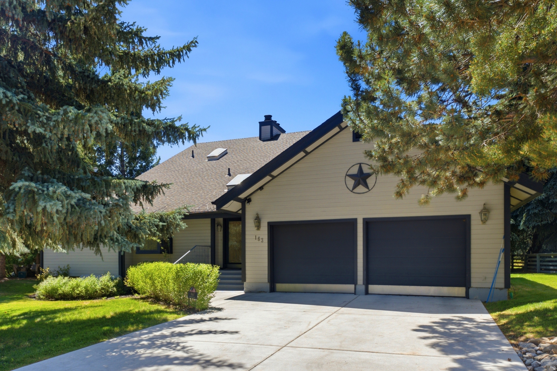 main property photo 72