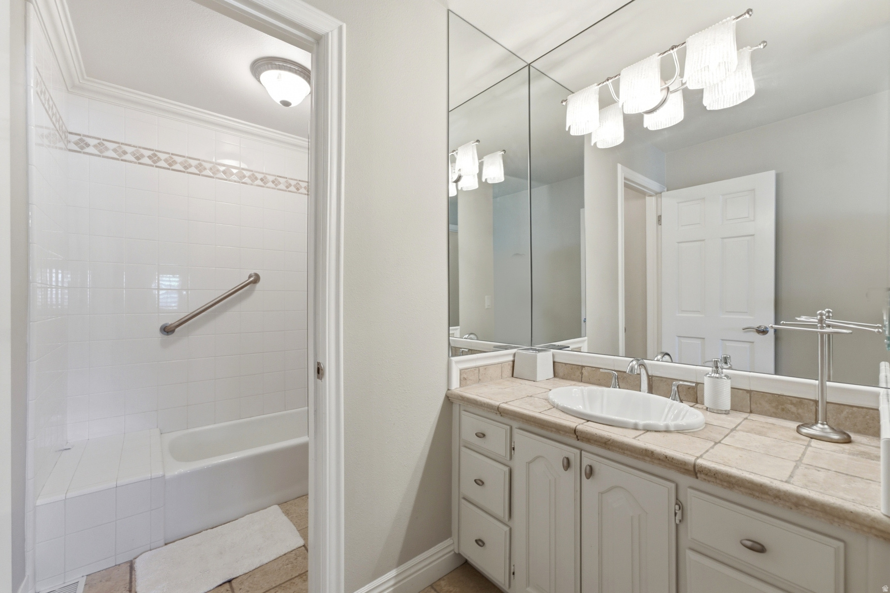 main property photo 94
