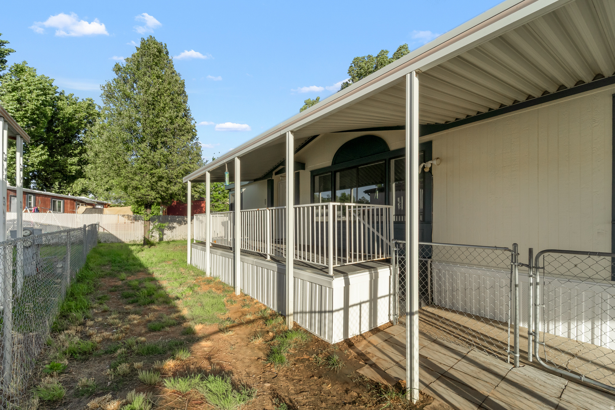 main property photo 29