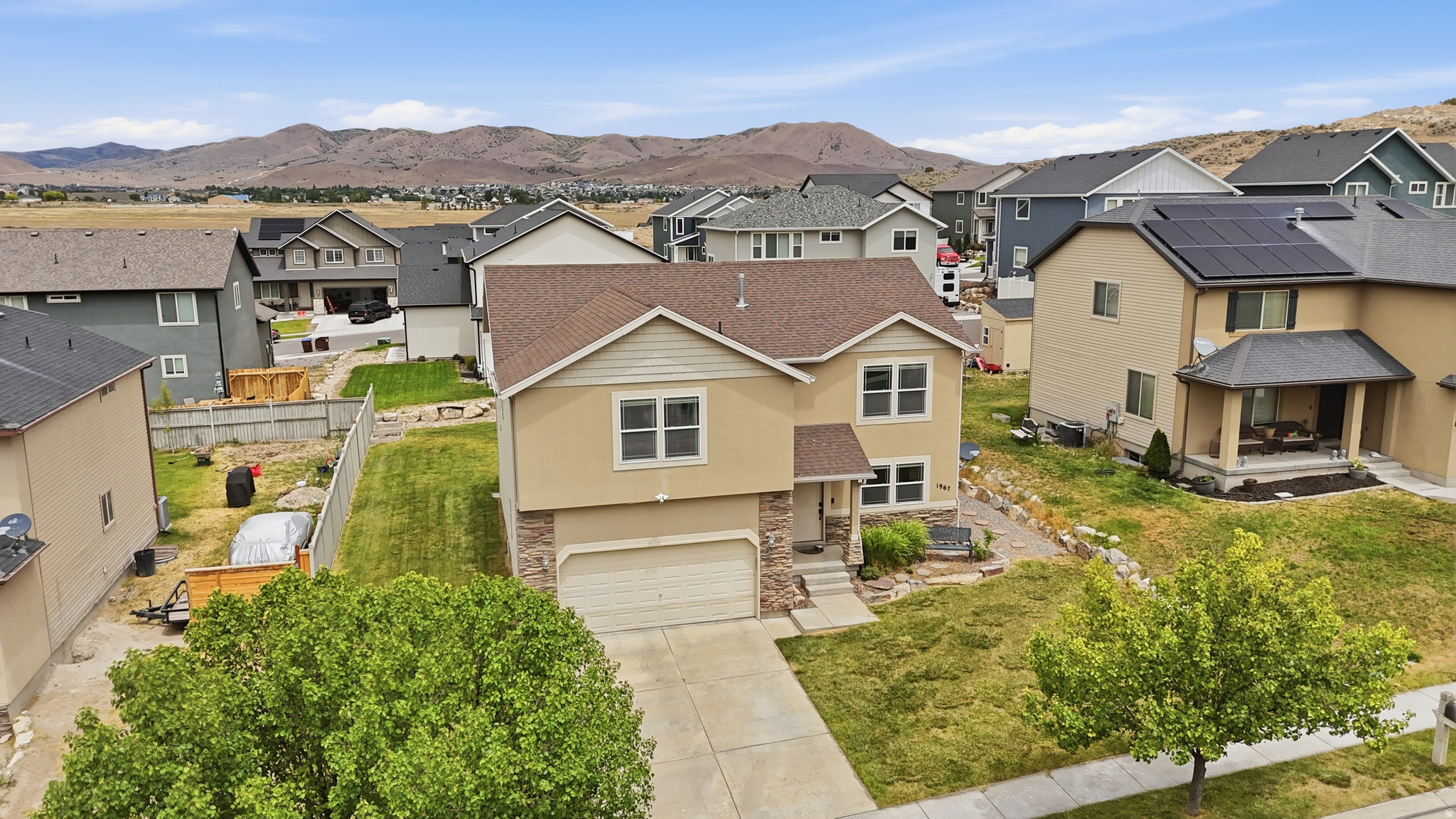 main property photo 17