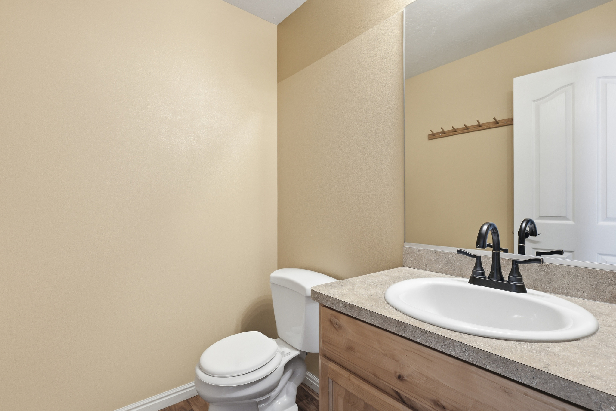 main property photo 6
