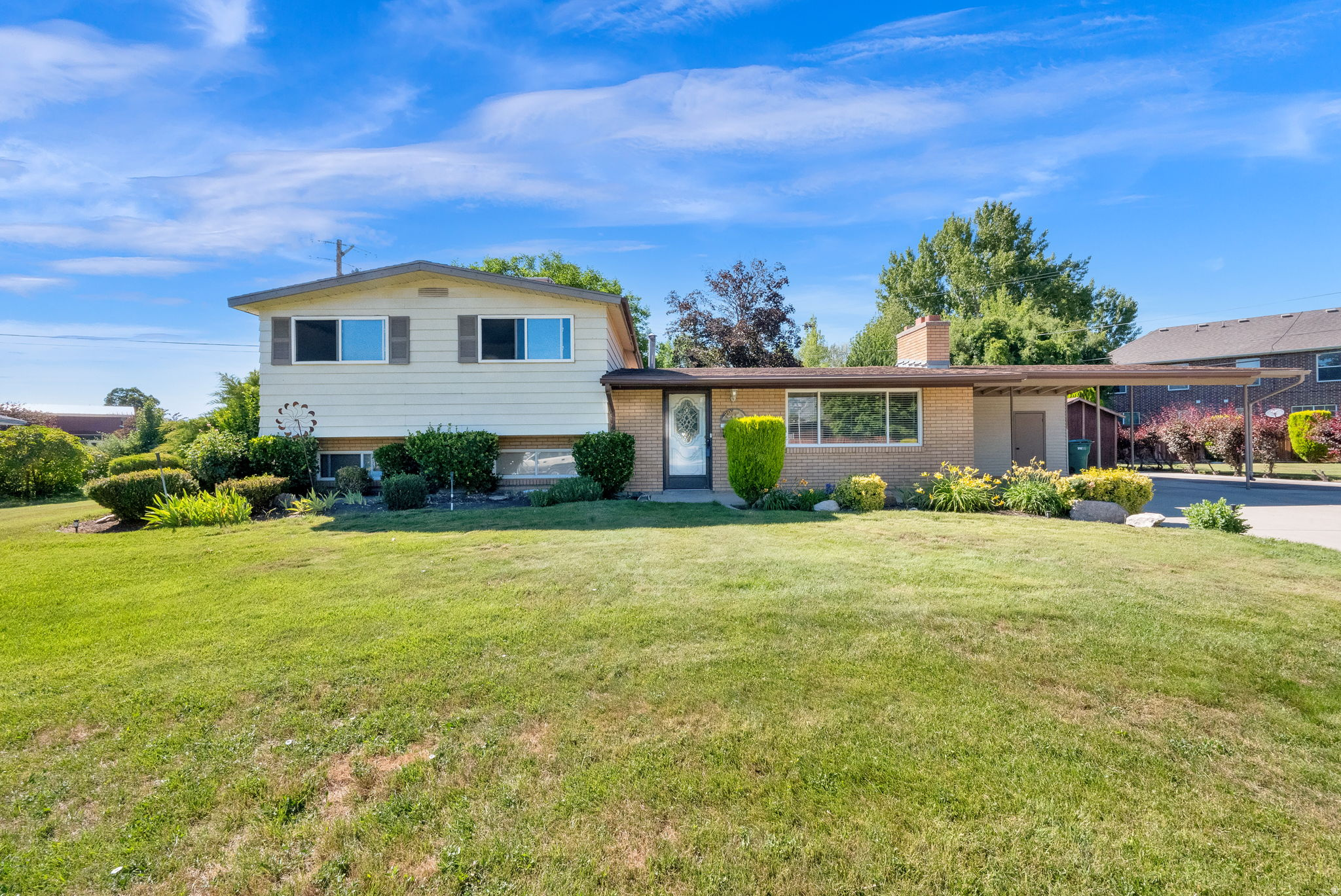 main property photo 0