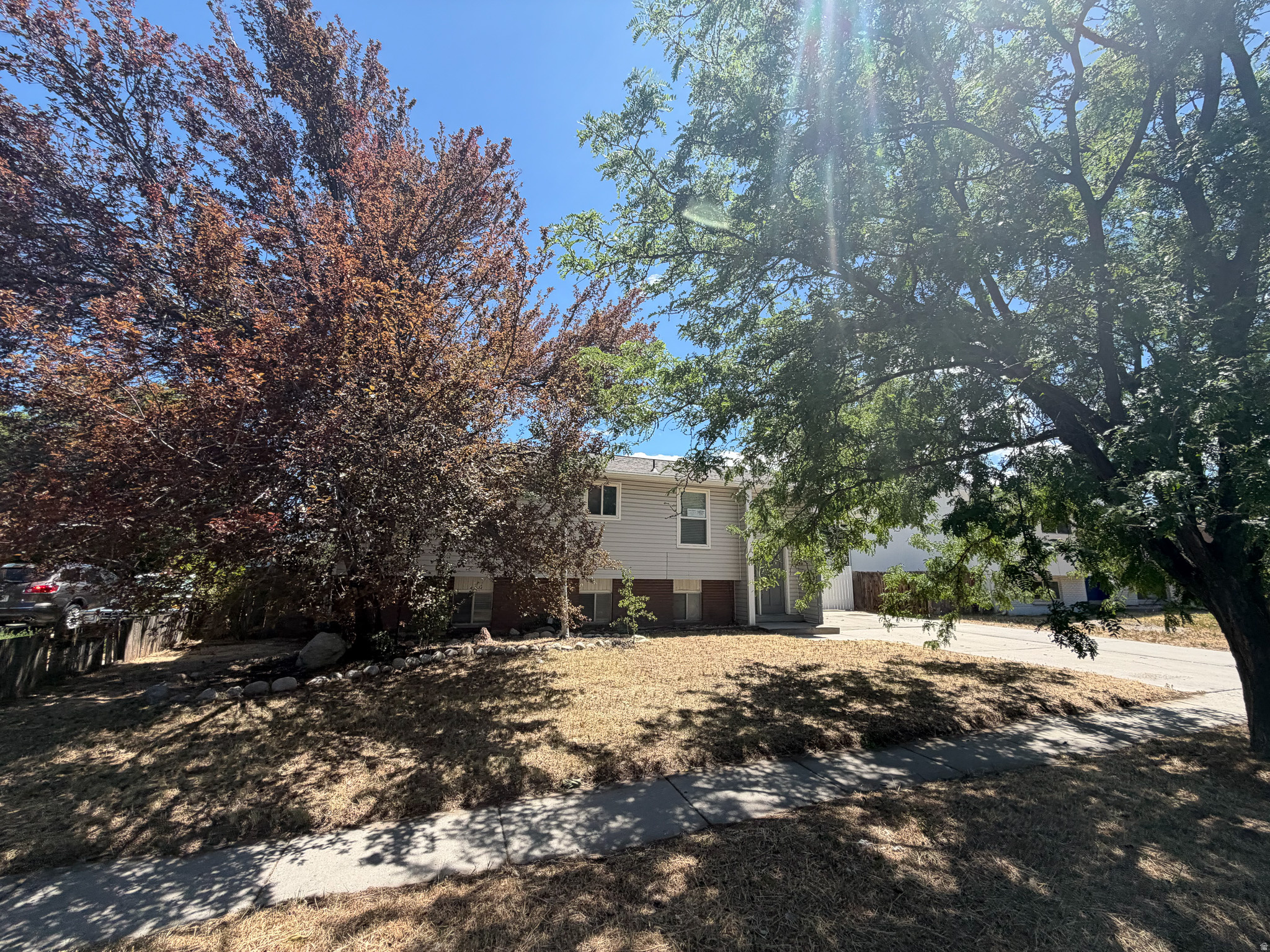 main property photo 0