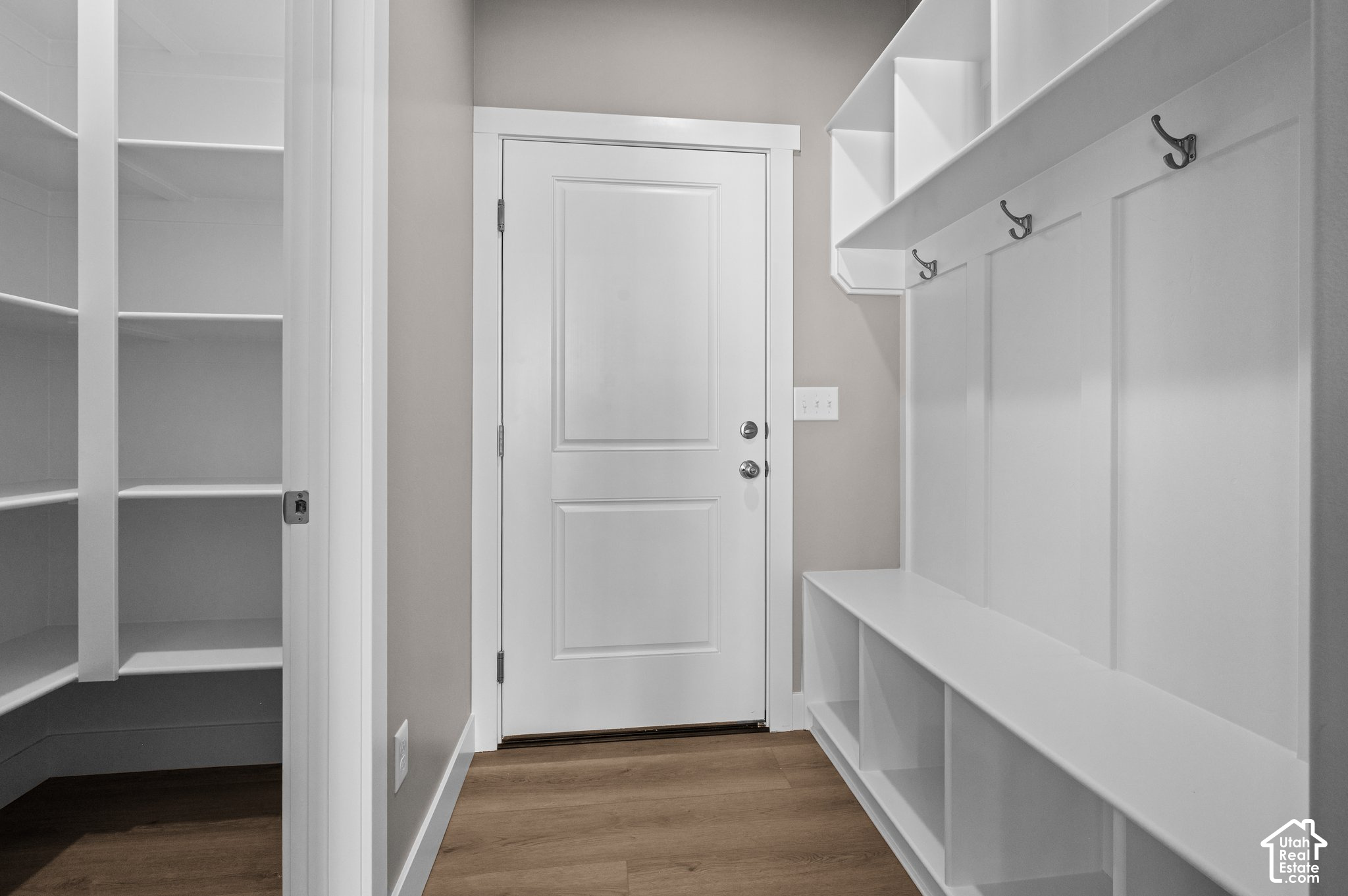 main property photo 15
