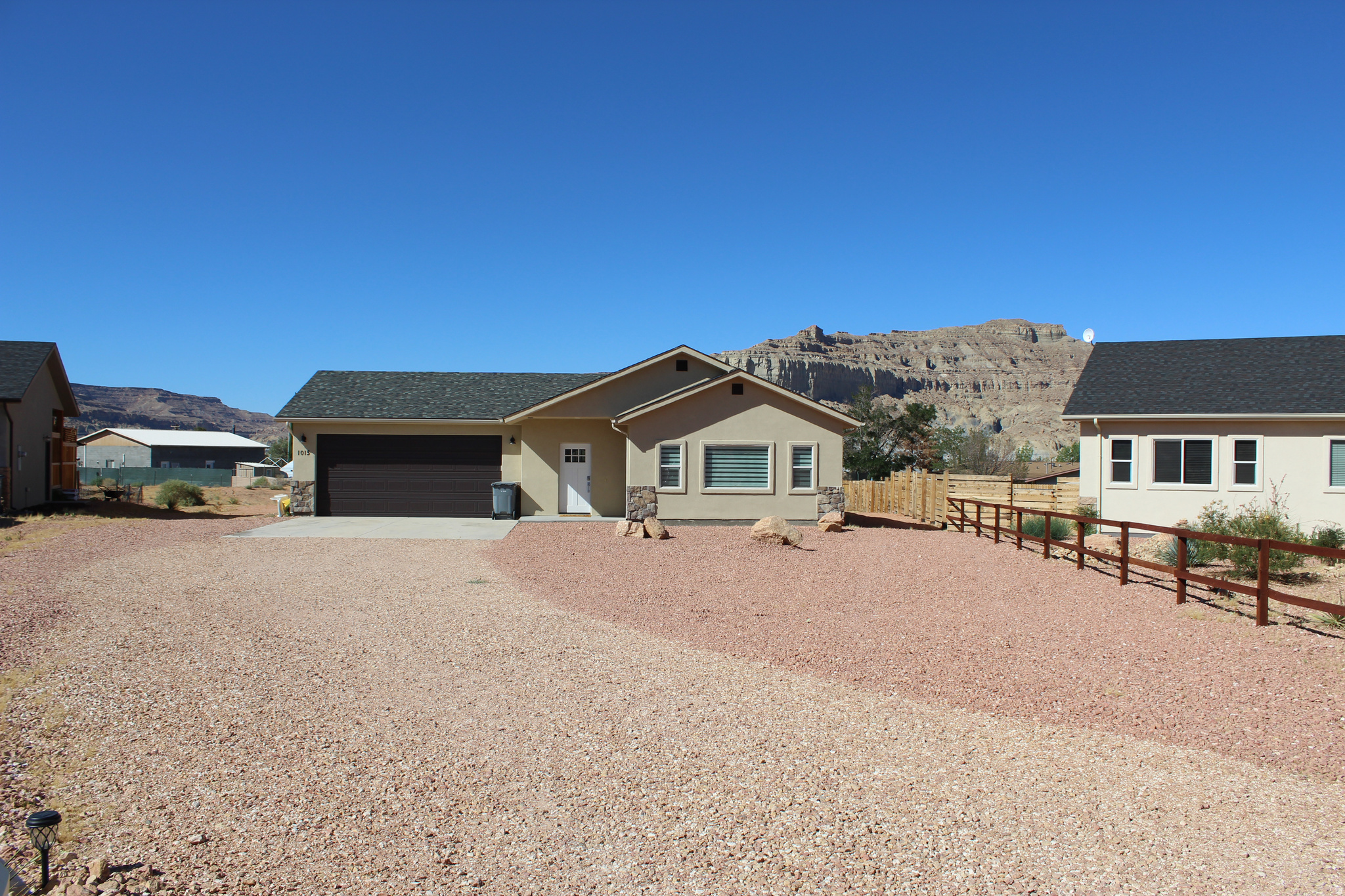 main property photo 0