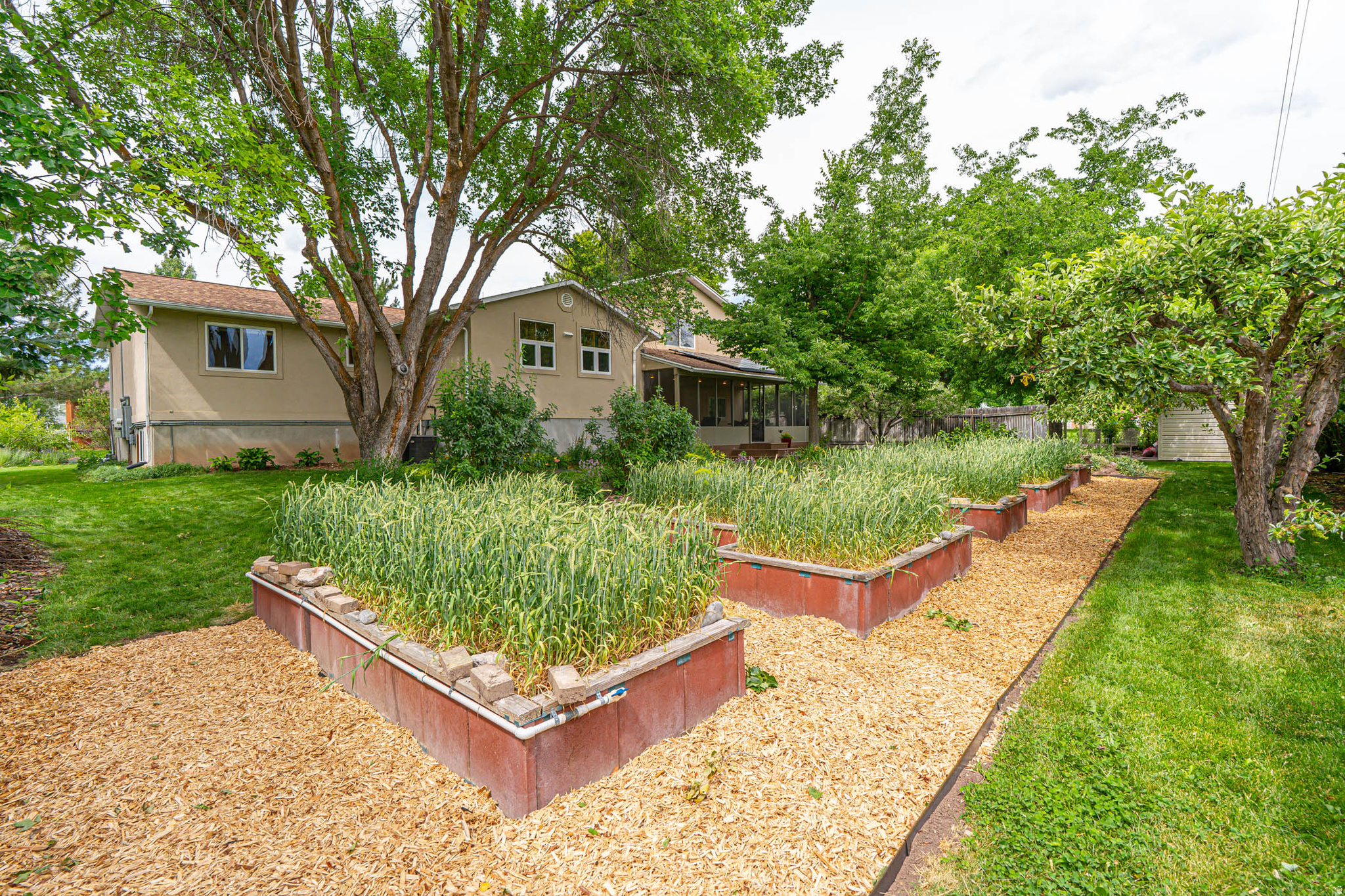main property photo 75