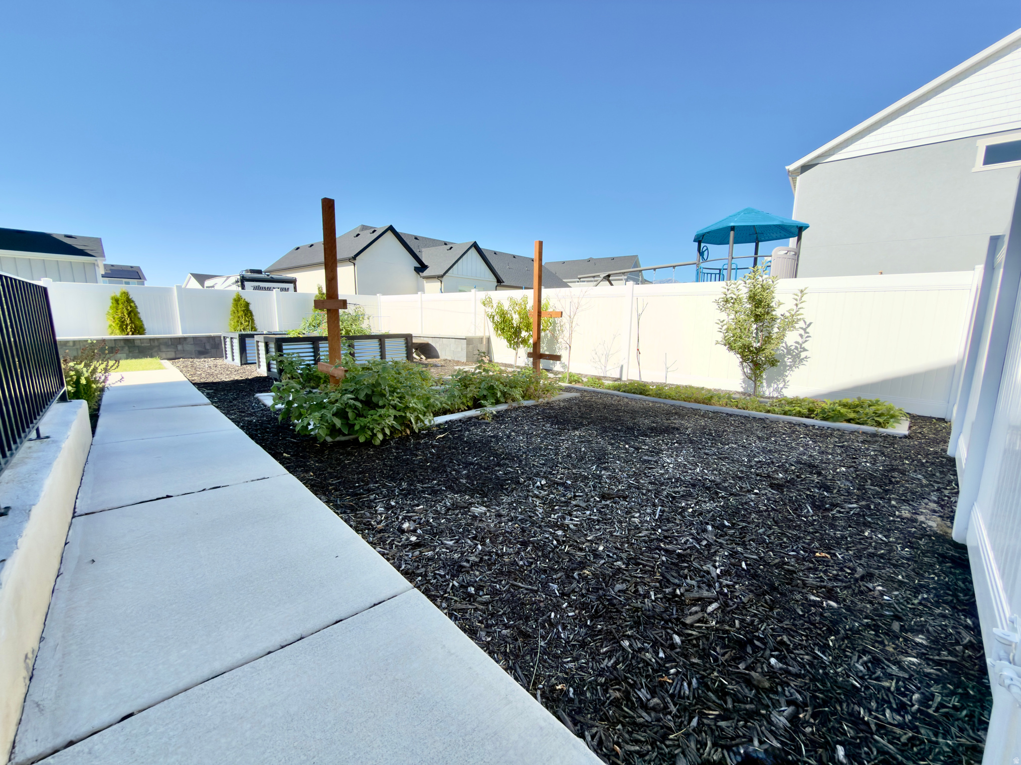 main property photo 53